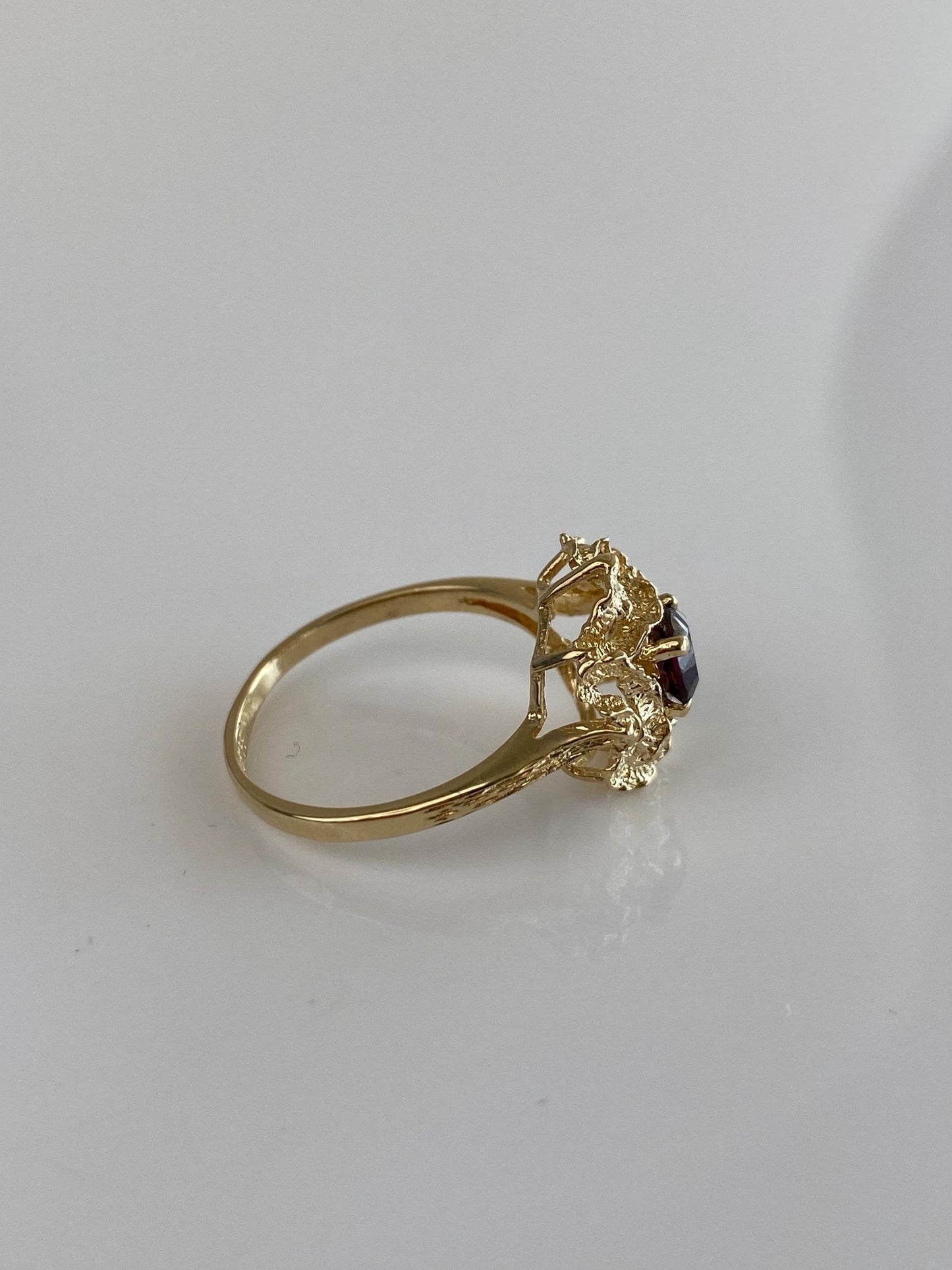 Vintage Solid 10k Yellow Gold Garnet Ring - Size 6