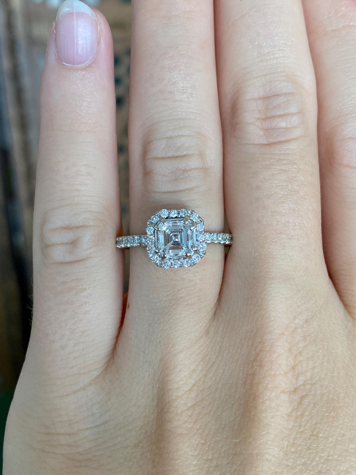 Siffari Solid 14k White Gold Asscher Cut Diamond Diamond Halo Engagement Ring - Size 7.5