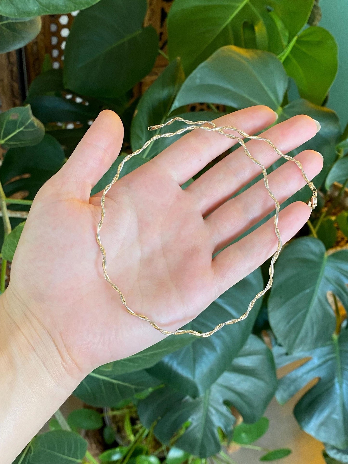 Vintage Solid 14k White & Yellow Gold Springy Twisted Collar Necklace - 16.5 inches