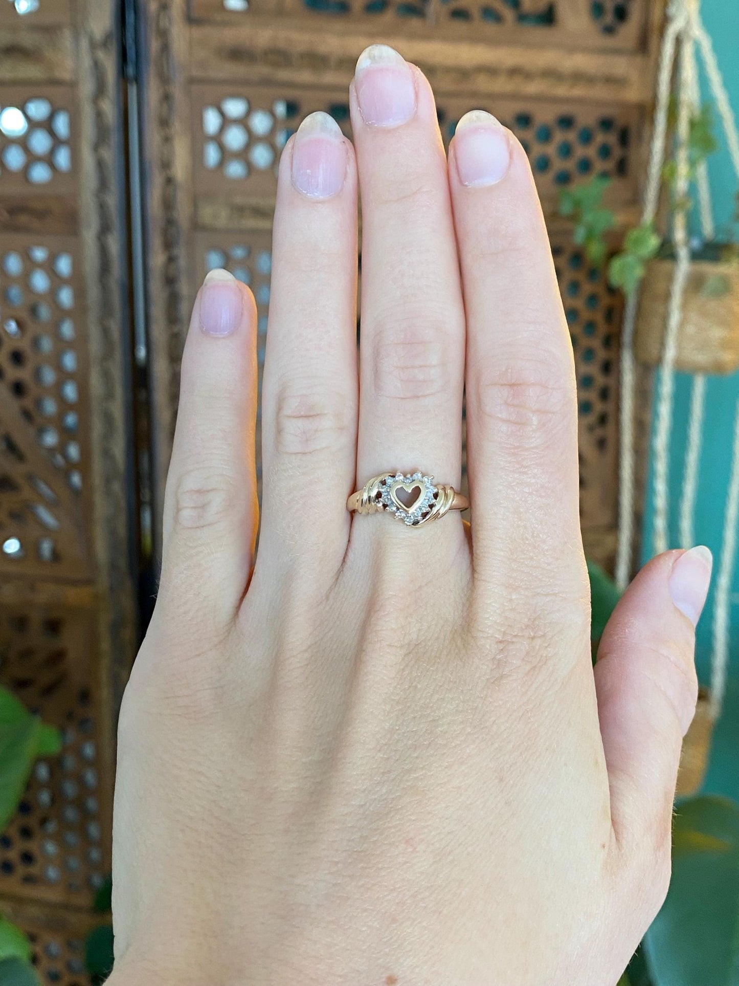 Vintage Solid 10k Yellow Gold Diamond Heart Ring - Size 6.75