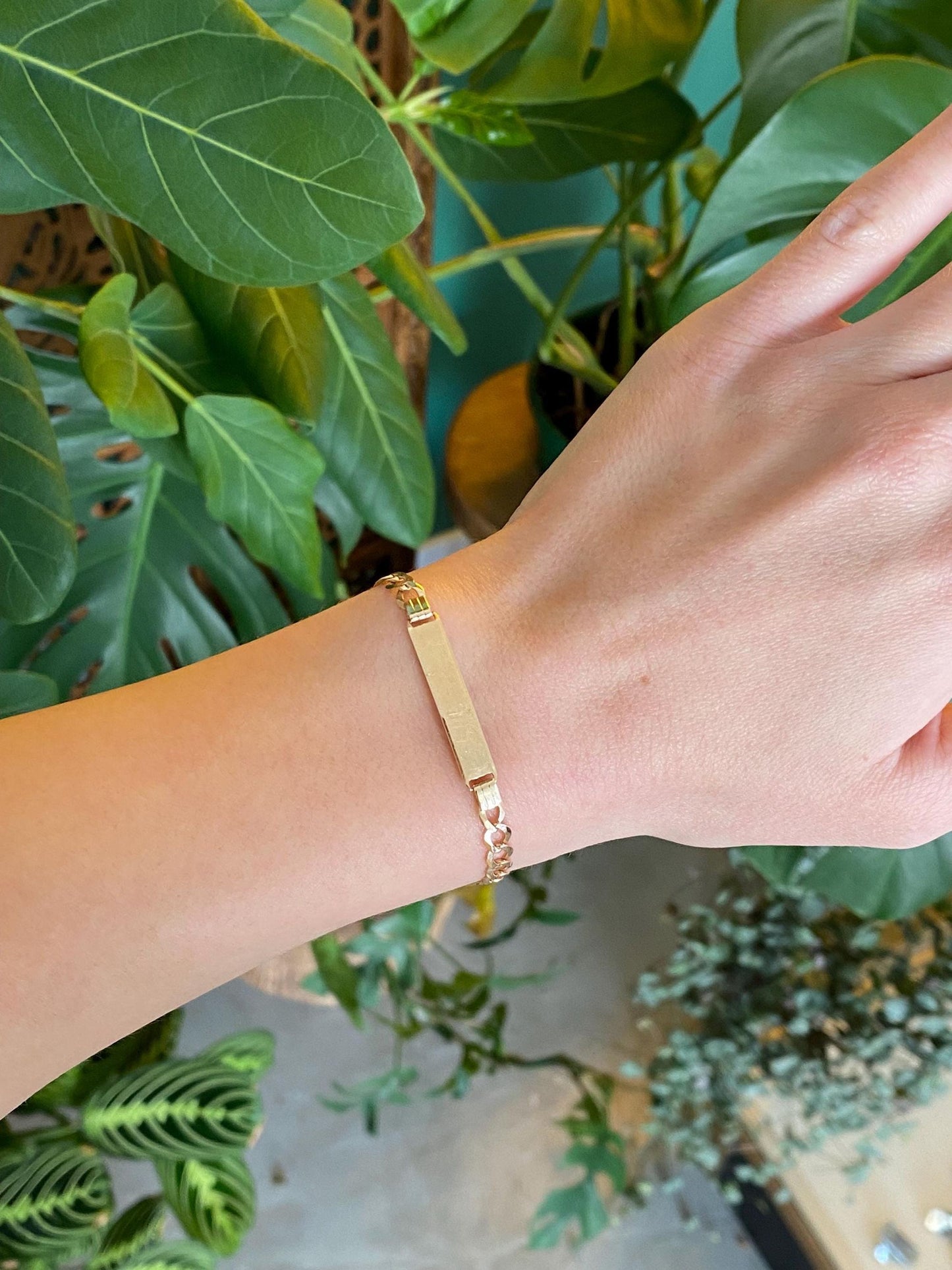 Vintage Solid 14k Yellow Gold Flat Elongated Curb Chain ID Bracelet - 6.25 inches