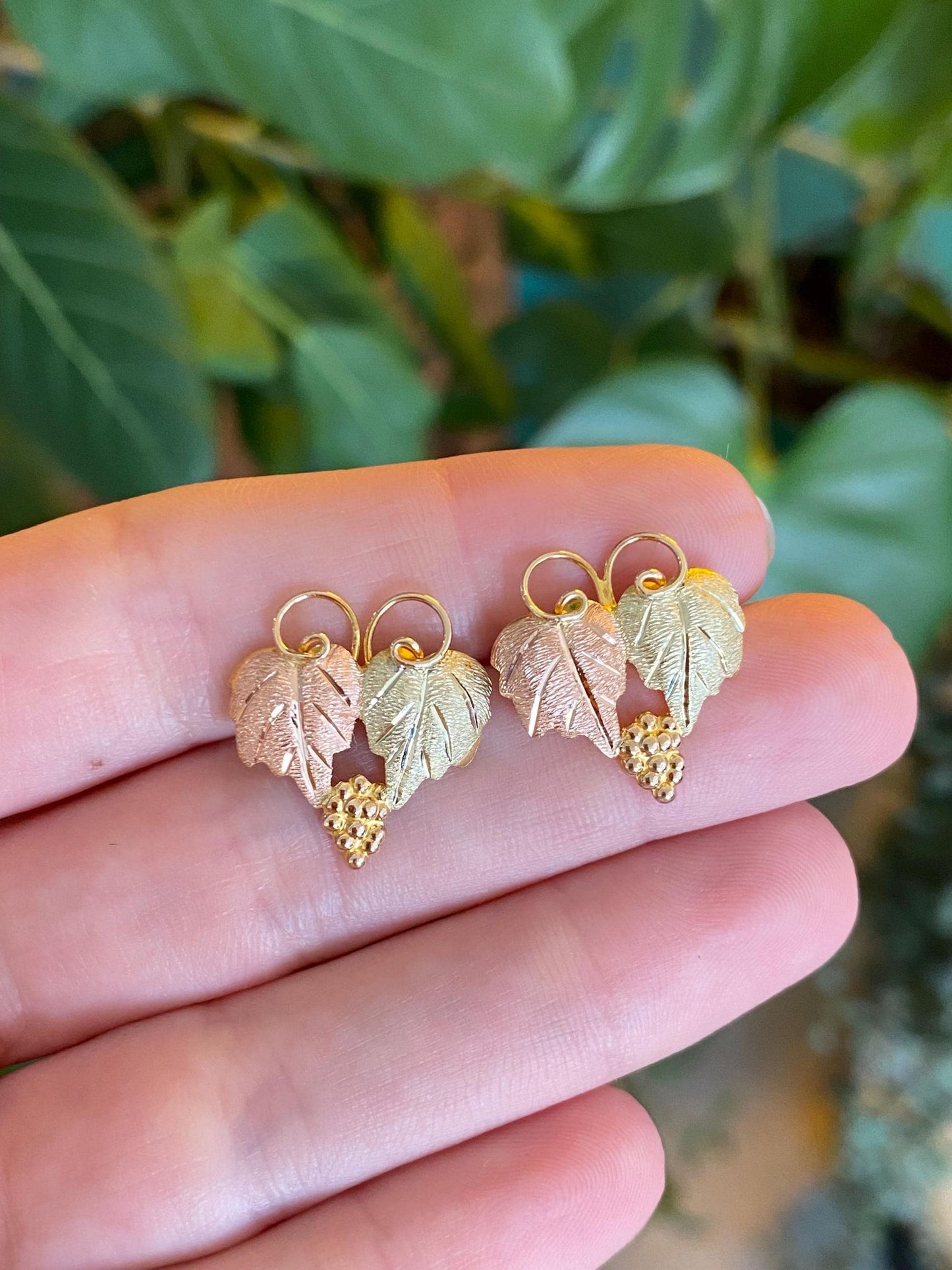 Vintage Solid 10k Black Hills Gold Grape Leaves Stud Earrings