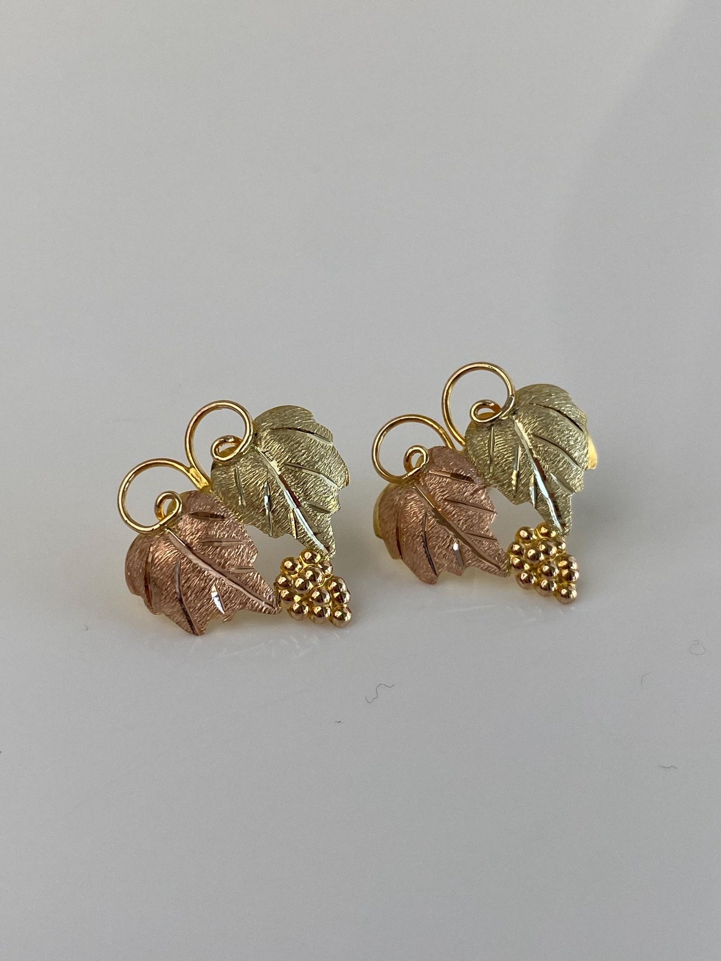 Vintage Solid 10k Black Hills Gold Grape Leaves Stud Earrings