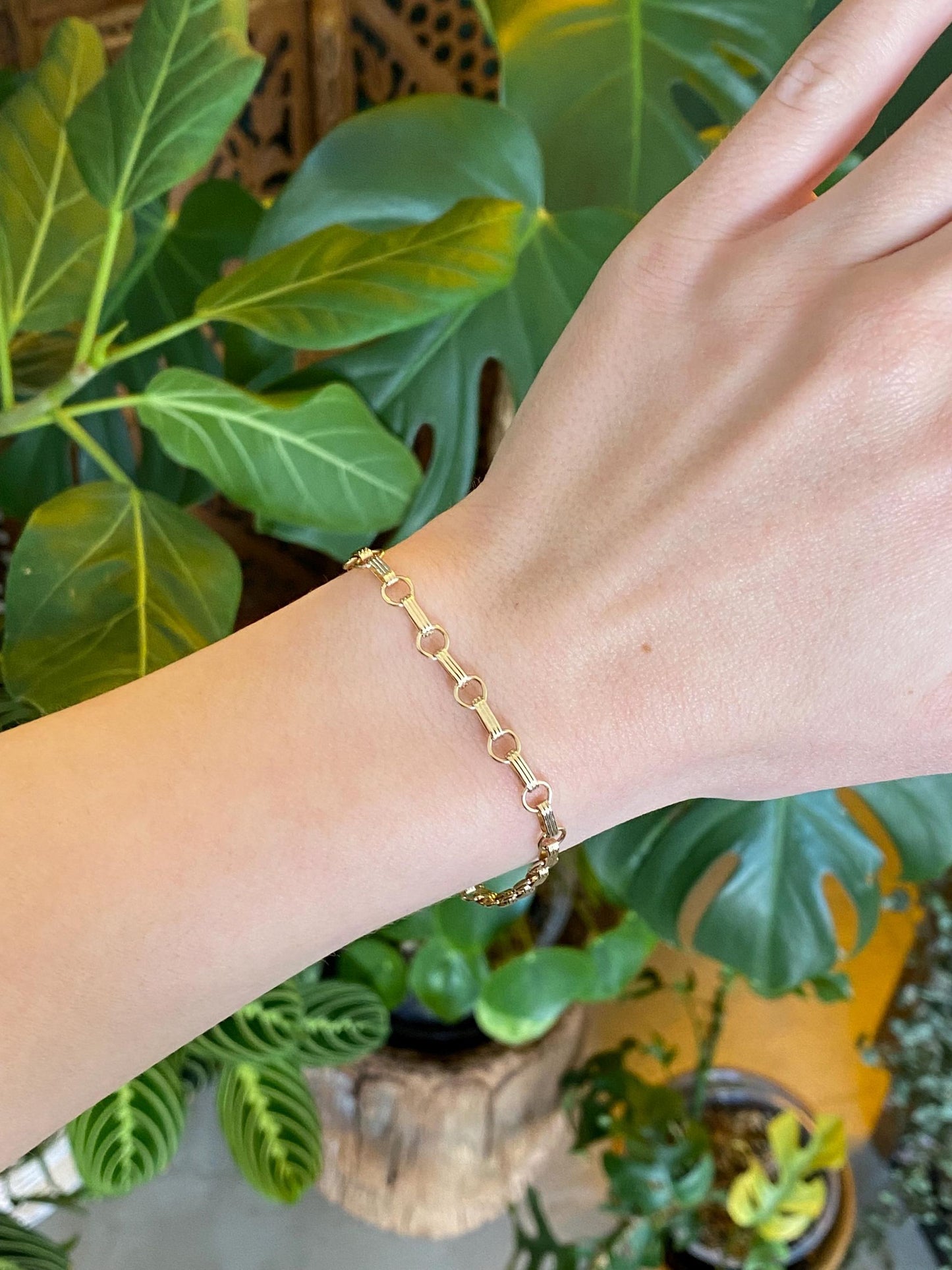 Vintage Solid 14k Yellow Gold Link Bracelet - 7.25 inches