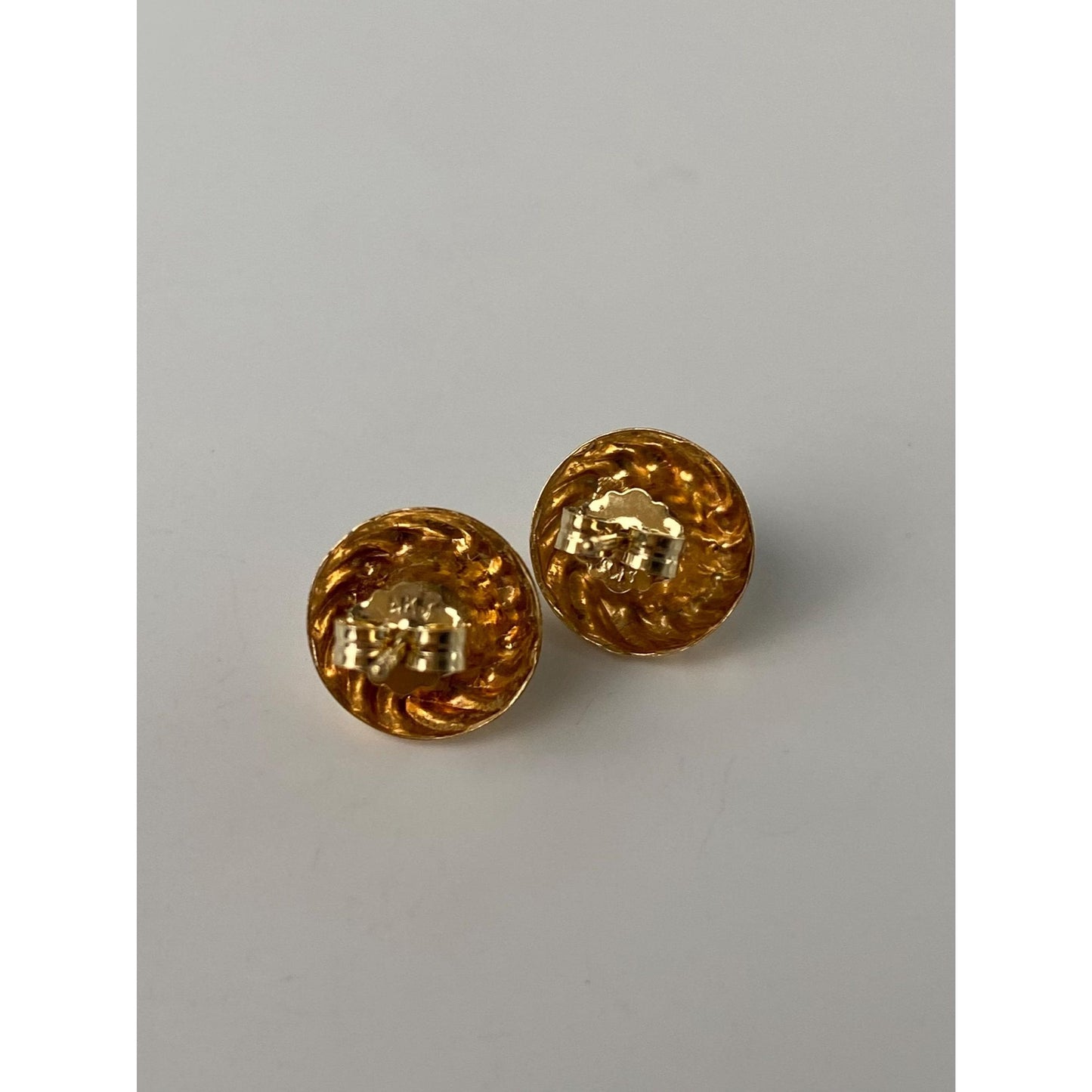 Vintage Solid 14k Yellow Gold Pearl Stud Earrings