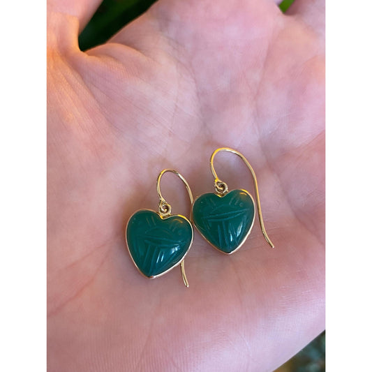 Vintage Solid 14k Yellow Gold Green Chalcedony Carved Scarab Heart Dangle Earrings