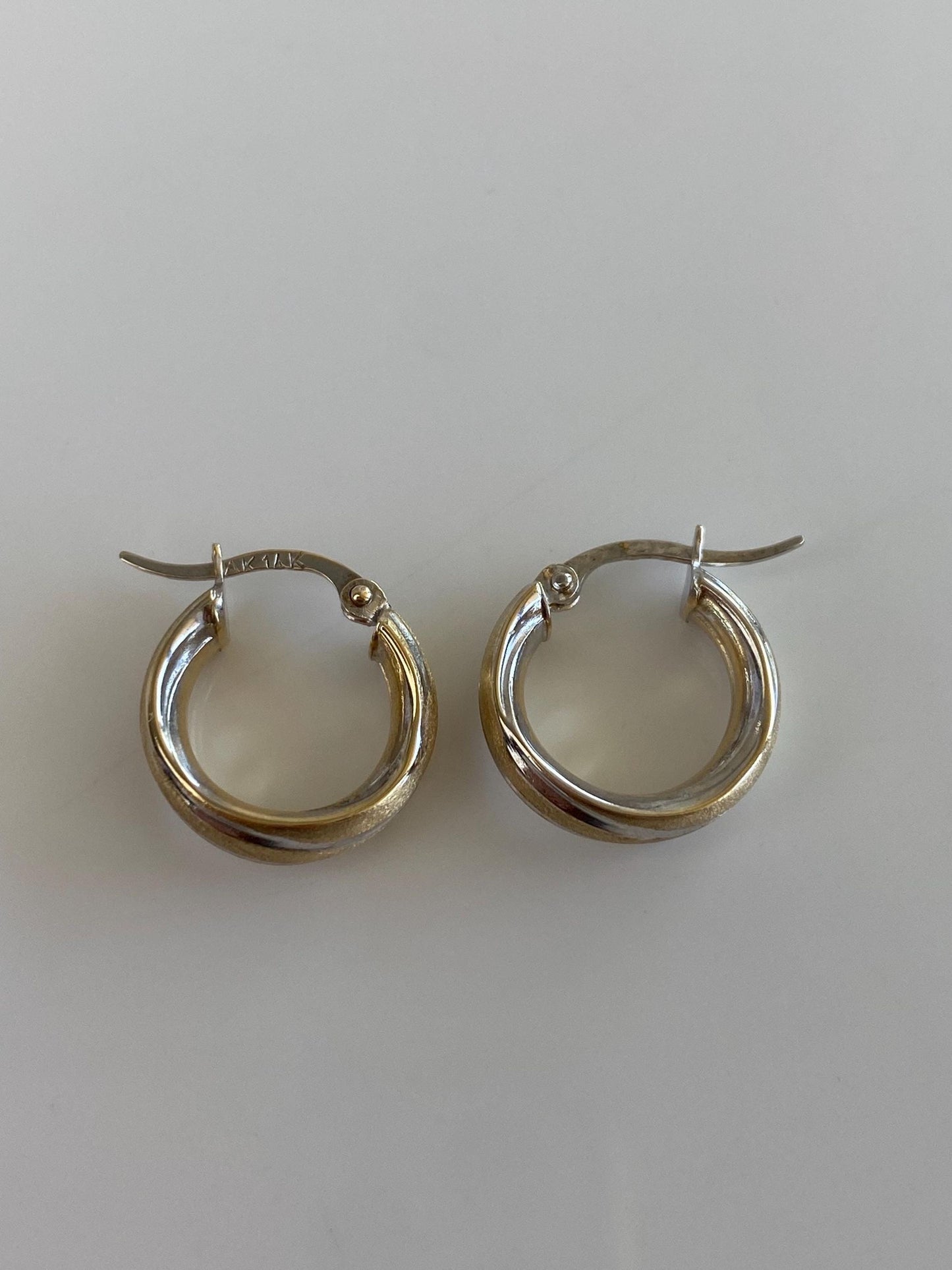 Vintage 14k White & Yellow Gold Designed Hoop Earrings