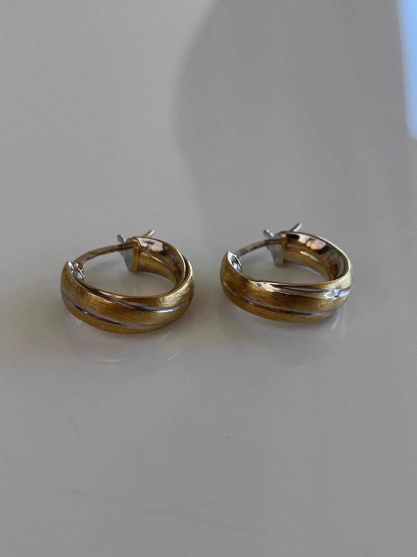 Vintage 14k White & Yellow Gold Designed Hoop Earrings