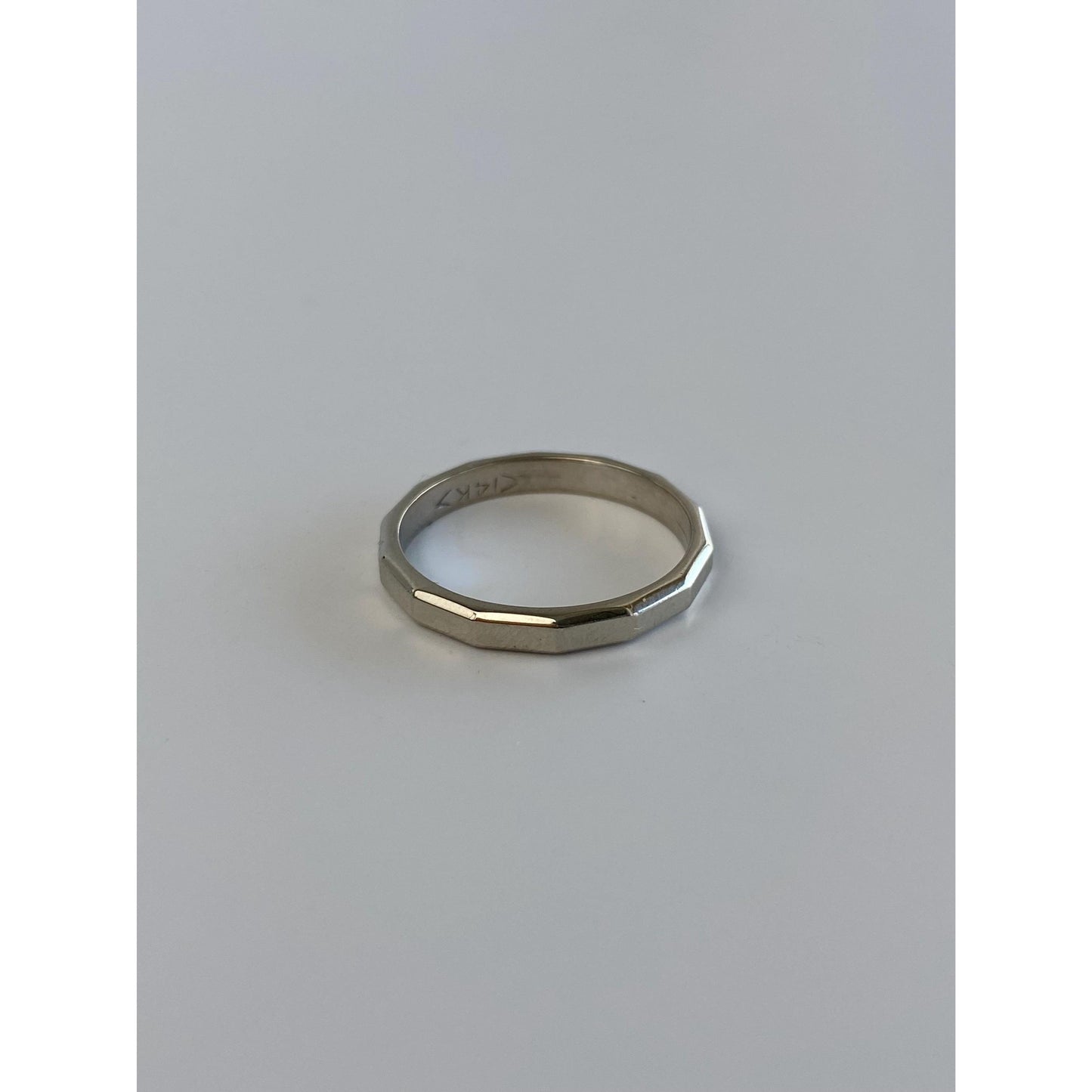 Vintage Solid 14k White Gold Faceted Ring Band - Size 6.25