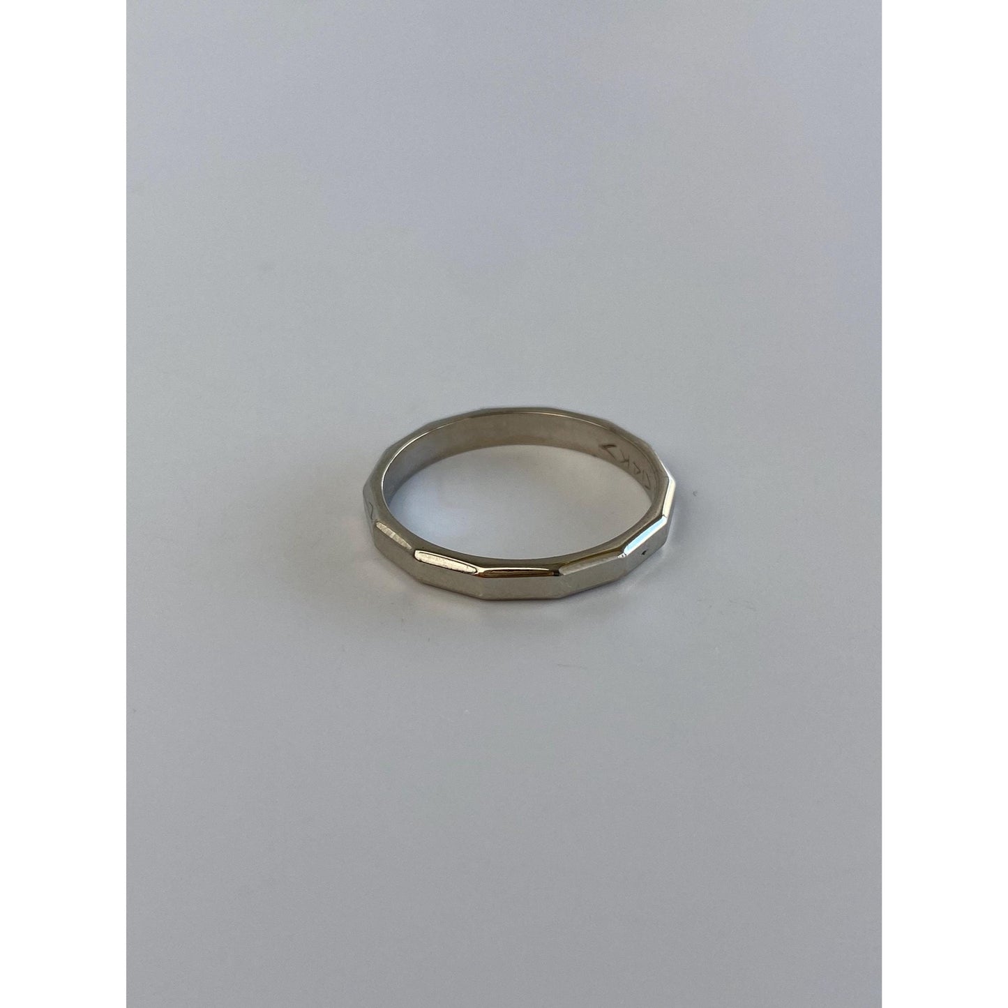 Vintage Solid 14k White Gold Faceted Ring Band - Size 6.25