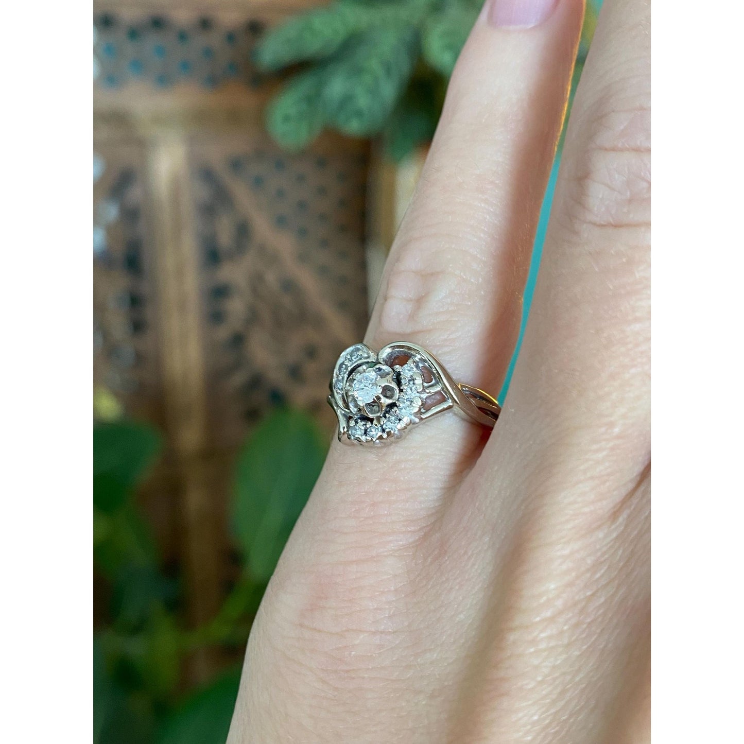 Vintage Solid 14k White Gold Diamond Halo Clear Cubic Zirconia Ring - Size 3.75