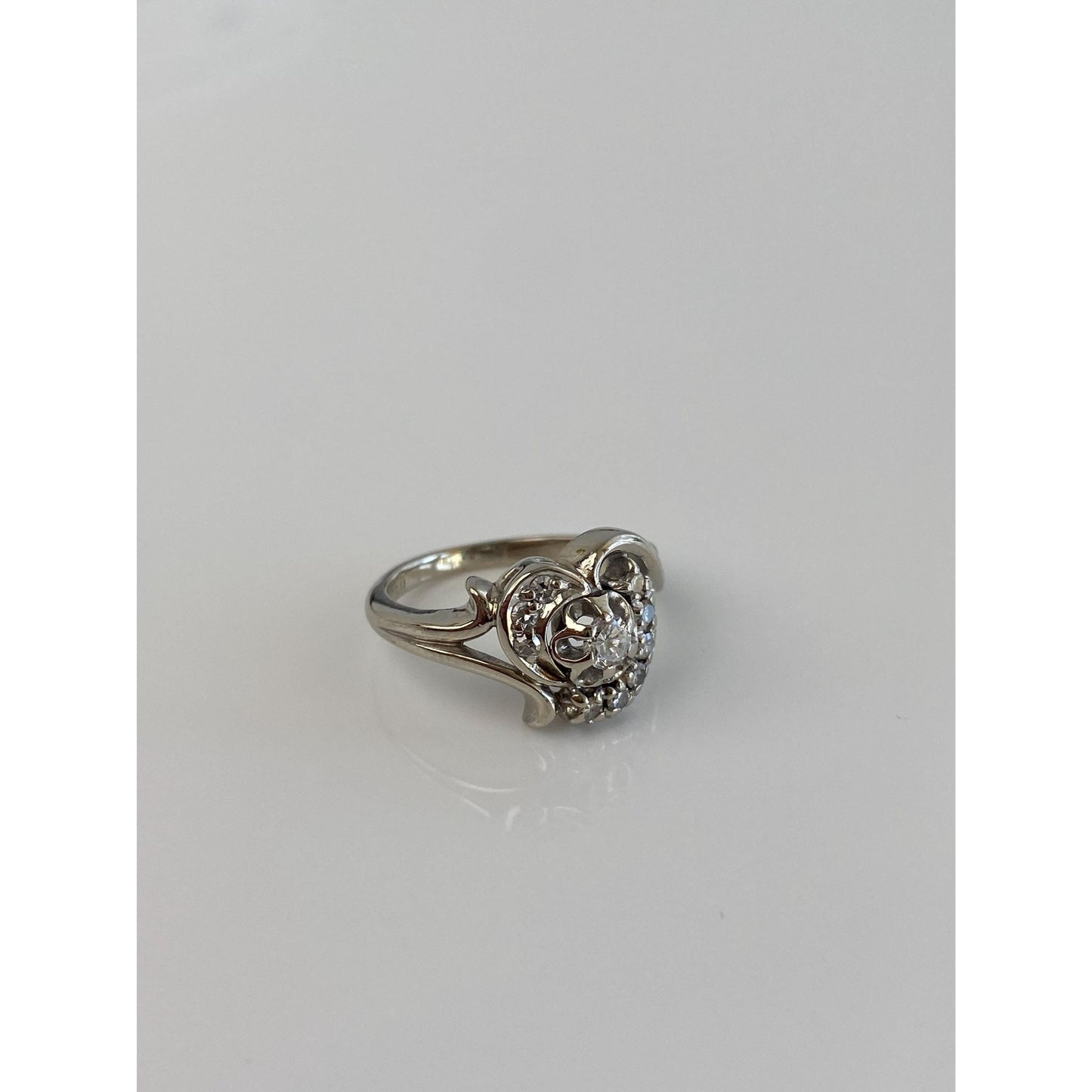 Vintage Solid 14k White Gold Diamond Halo Clear Cubic Zirconia Ring - Size 3.75