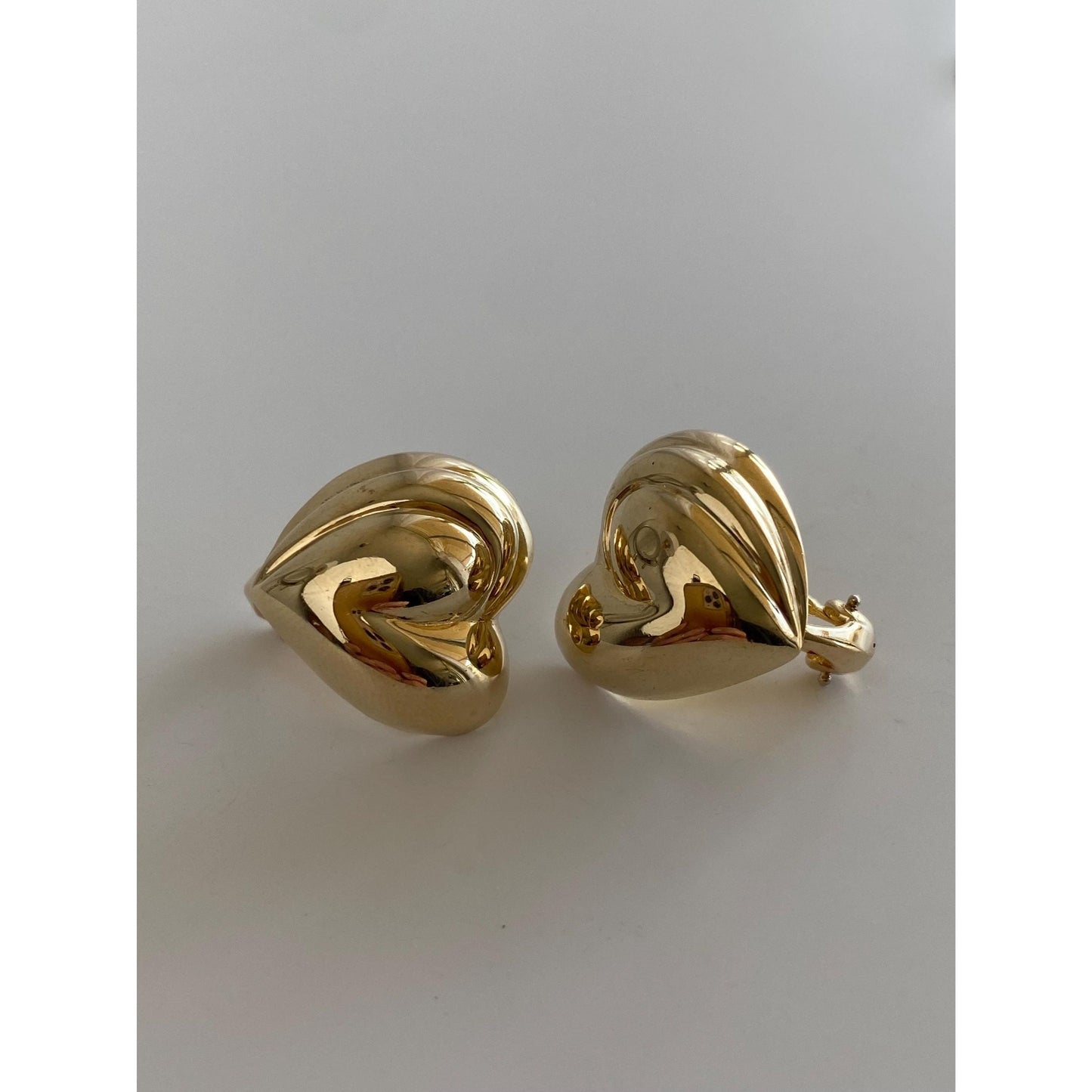 Vintage Solid 14k Yellow Gold Heart Drop Earrings