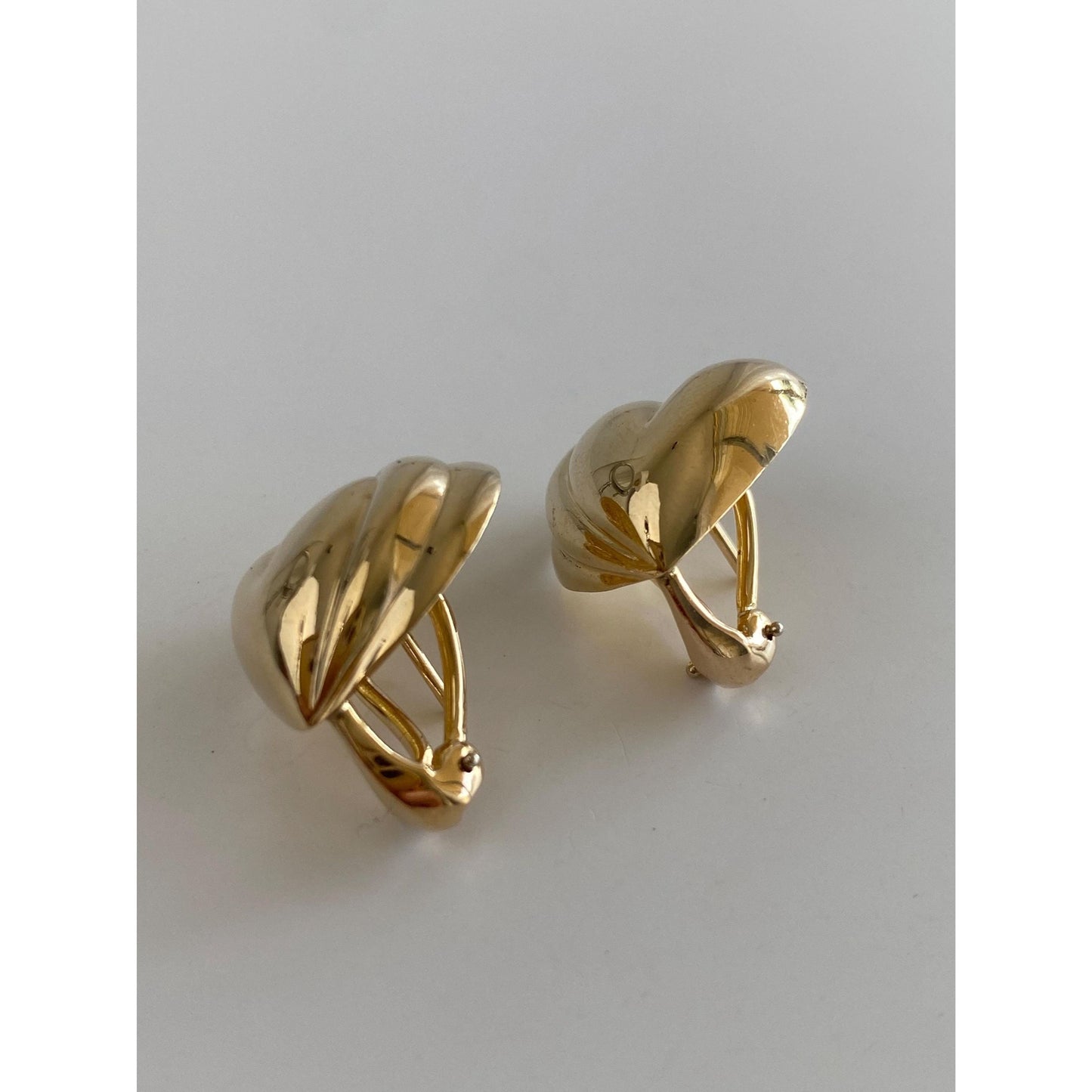 Vintage Solid 14k Yellow Gold Heart Drop Earrings