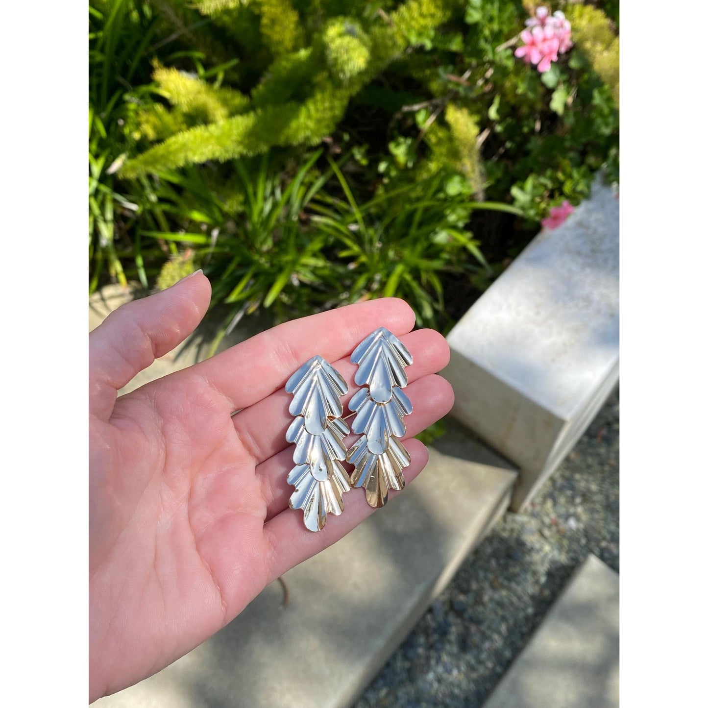 Vintage Solid 14k Yellow Gold Moving Abstract Drop Earrings