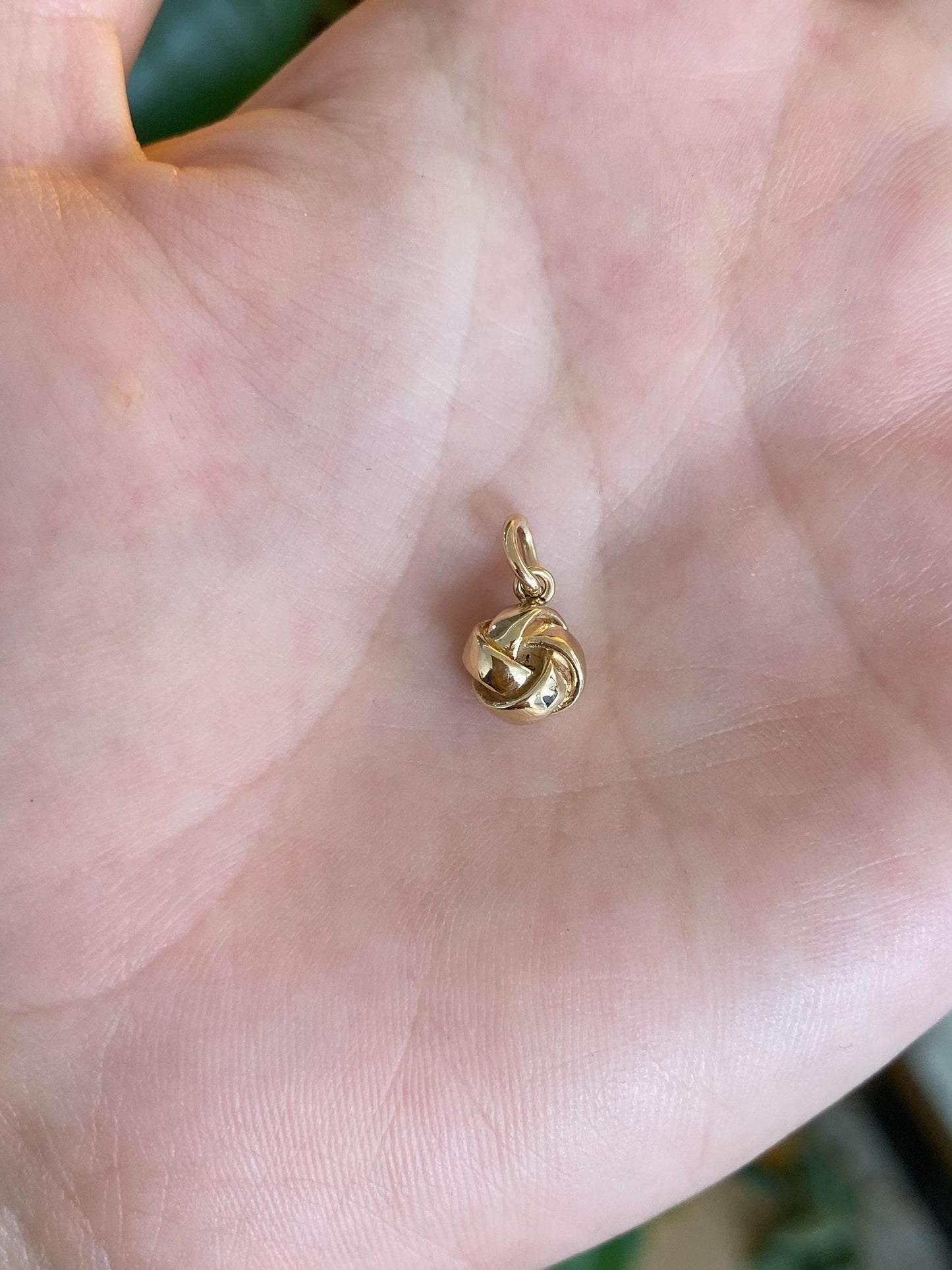 Vintage Solid 12k Yellow Gold Knot Charm