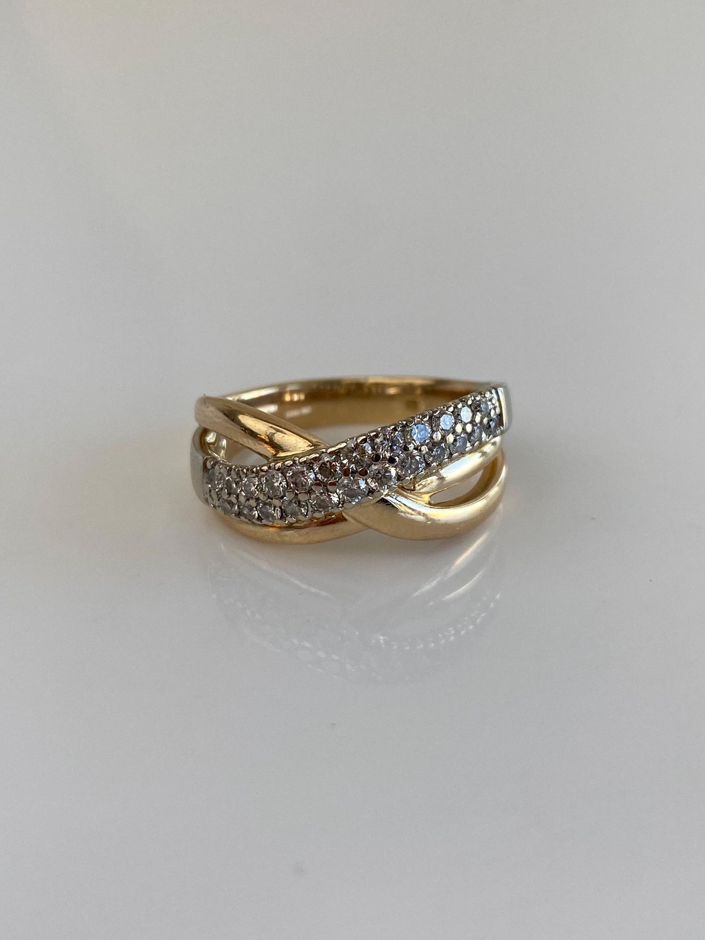 Vintage Solid 14k White & Yellow Gold Diamond Twist Ring Band - Size 7