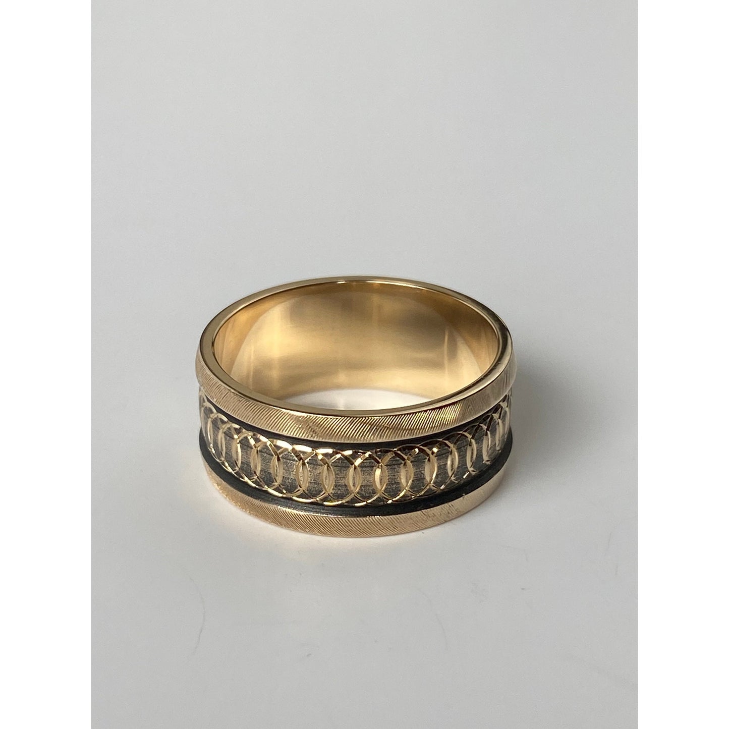 Vintage Solid 14k Yellow Gold Pattern Ring Band - Size 6.5