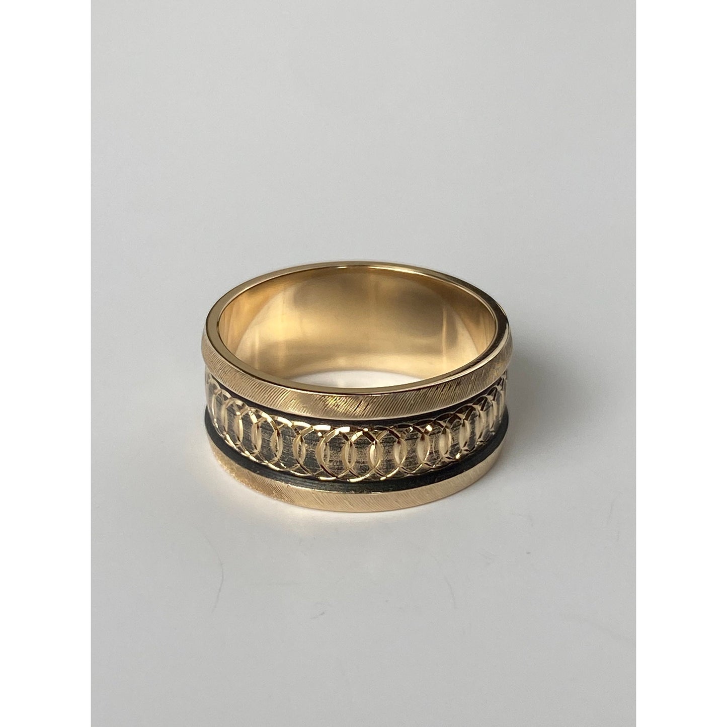 Vintage Solid 14k Yellow Gold Pattern Ring Band - Size 6.5