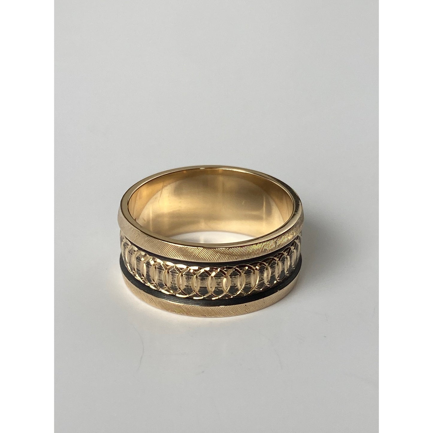 Vintage Solid 14k Yellow Gold Pattern Ring Band - Size 6.5