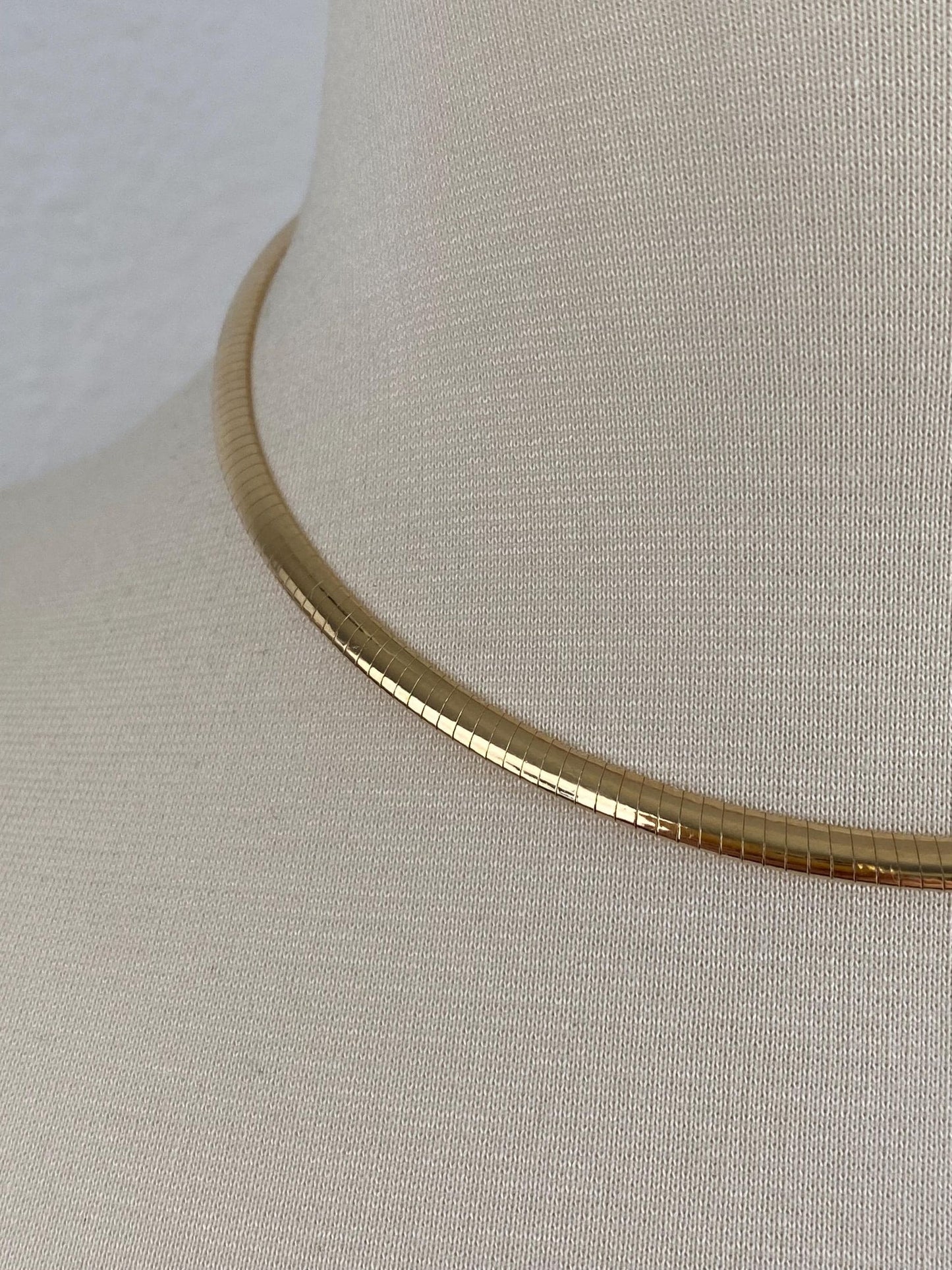 Vintage Solid 14k Yellow Gold Omega Chain Necklace - 16 inches