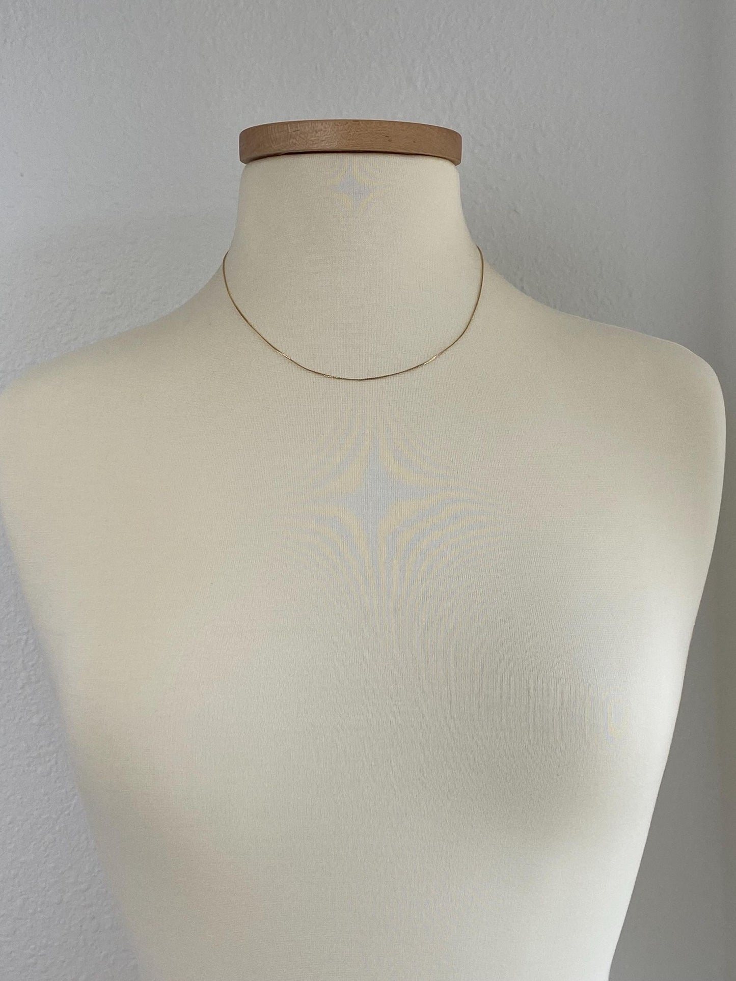 Vintage Solid 14k Yellow Gold Dainty Serpentine Chain Necklace - 17.75 inches