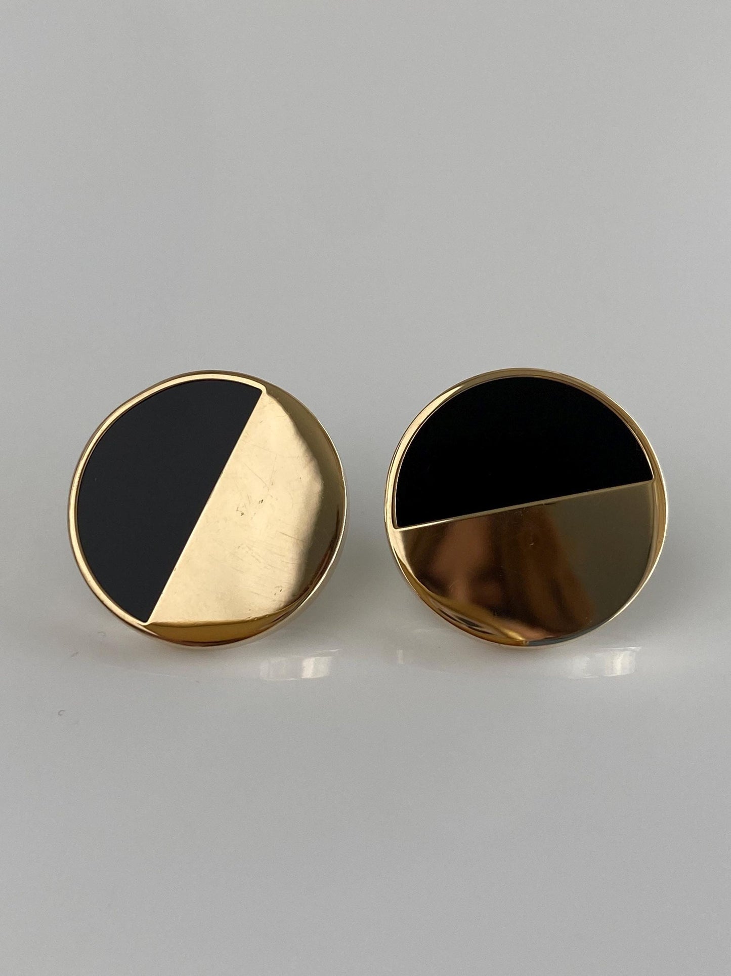 Vintage Solid 14k Yellow Gold Black Onyx Stud Earrings