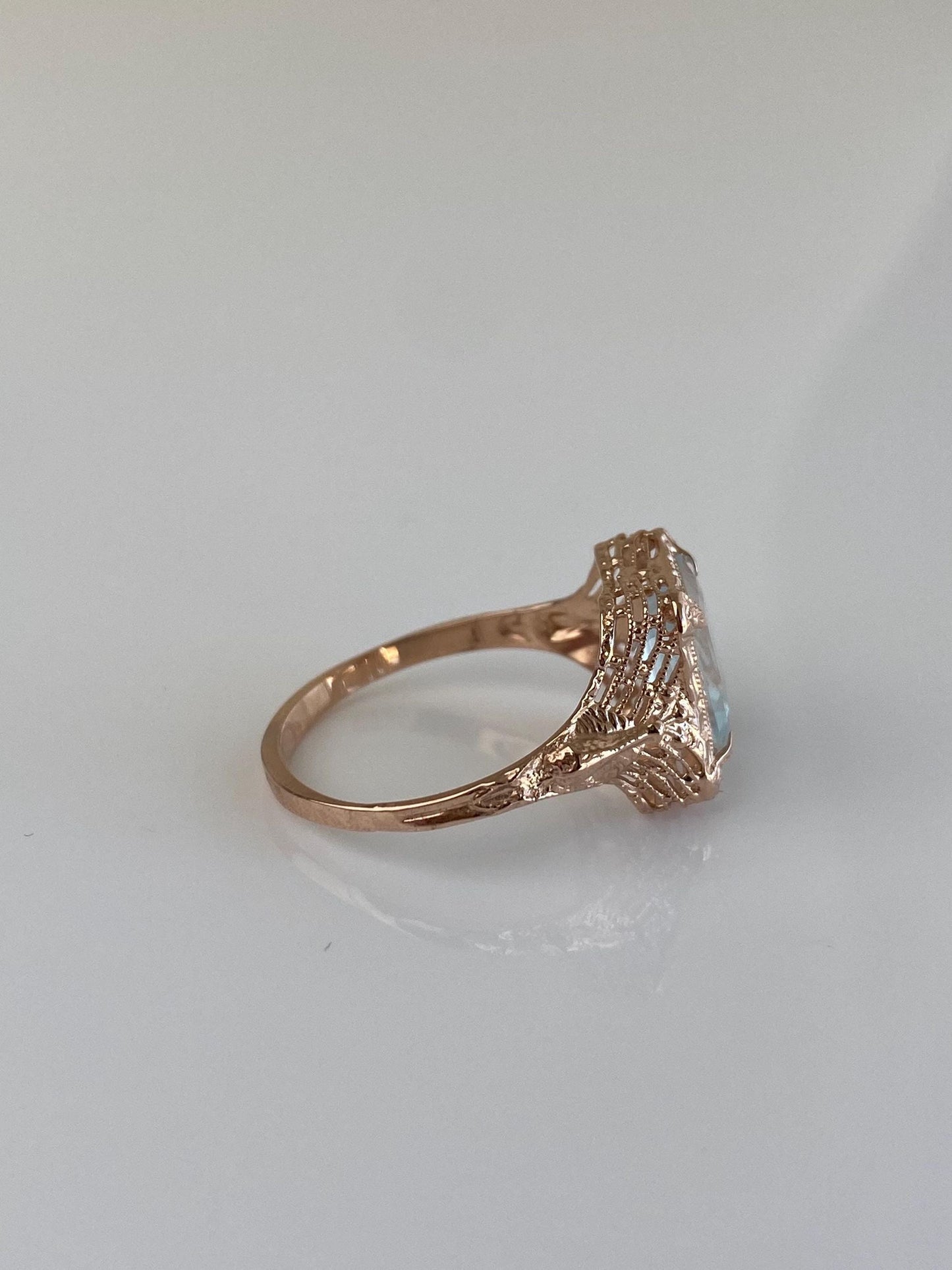 Vintage Solid 14k Rose Gold Aquamarine Art Deco Ring - Size 7.5