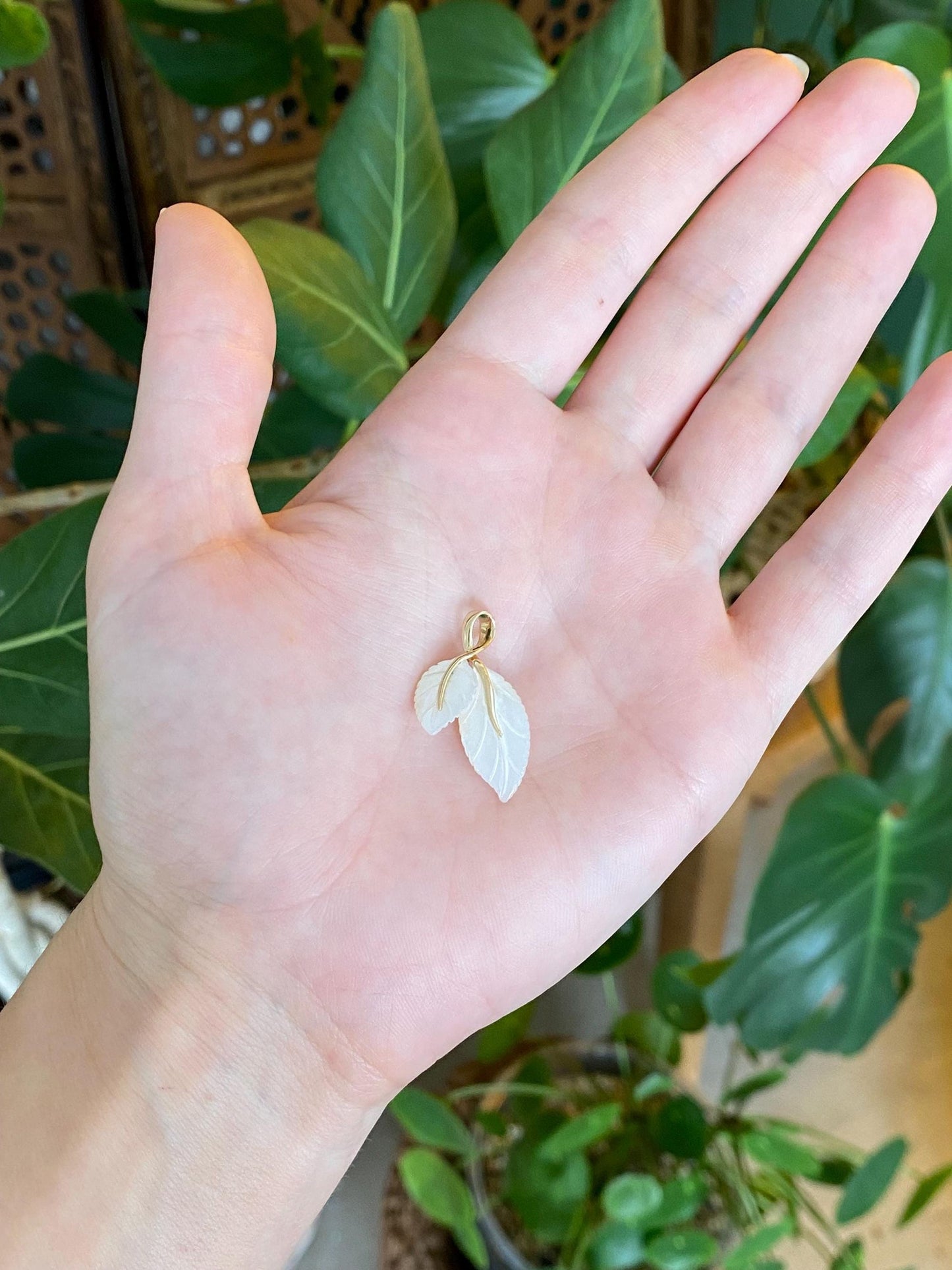 Solid 14k Yellow Gold Mother of Pearl Leaves Charm