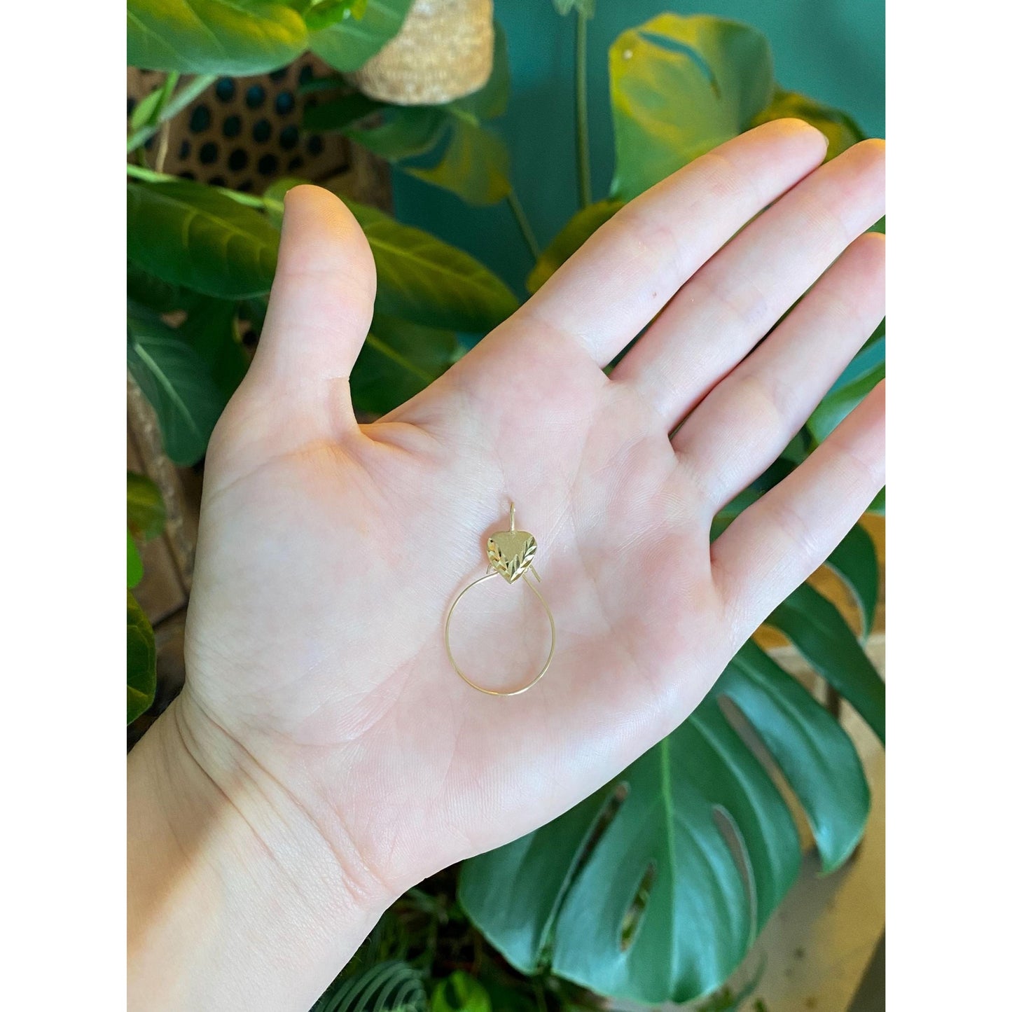 Vintage Solid 14k Yellow Gold Diamond Cut Heart Charm Holder Charm