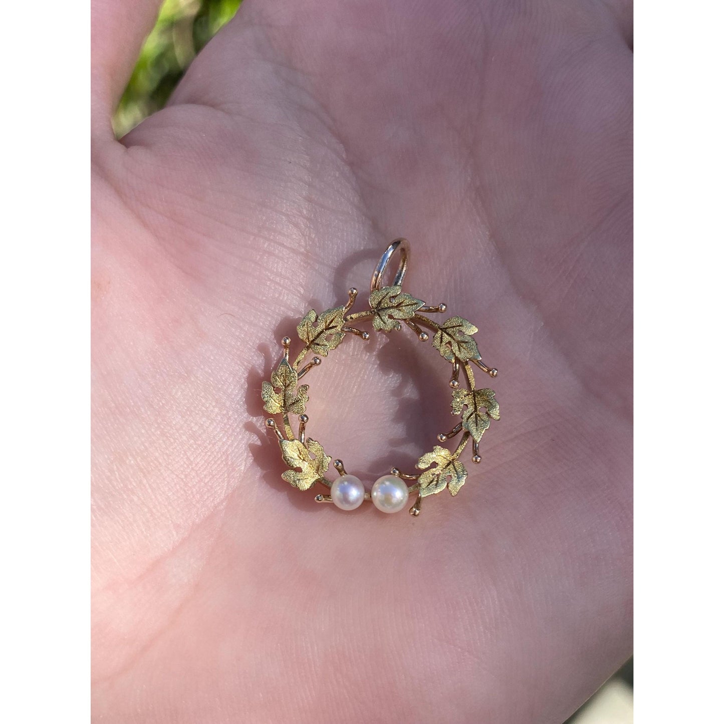 Vintage Solid 14k Yellow Gold Pearl Wreath Charm