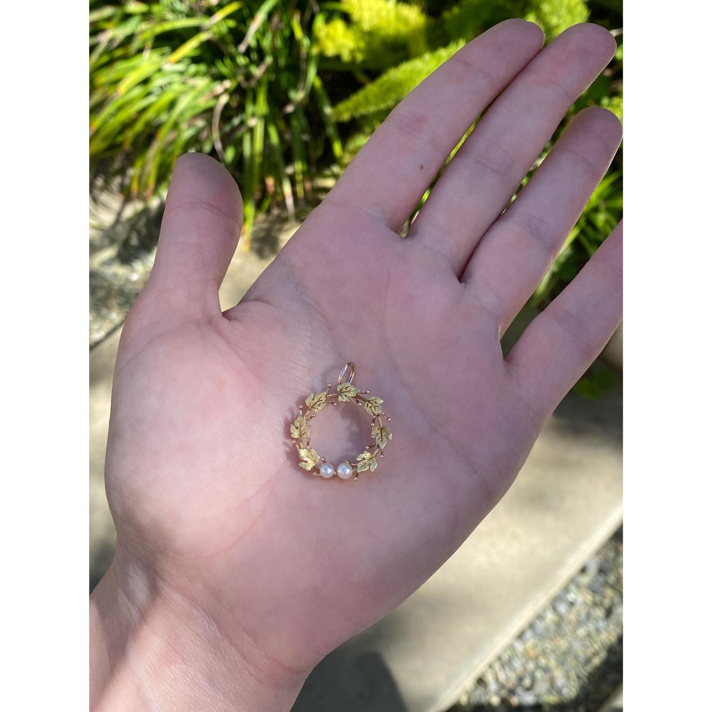 Vintage Solid 14k Yellow Gold Pearl Wreath Charm