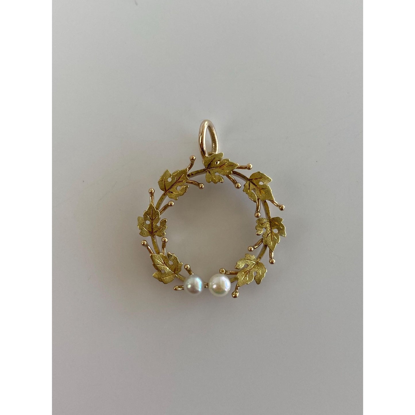 Vintage Solid 14k Yellow Gold Pearl Wreath Charm