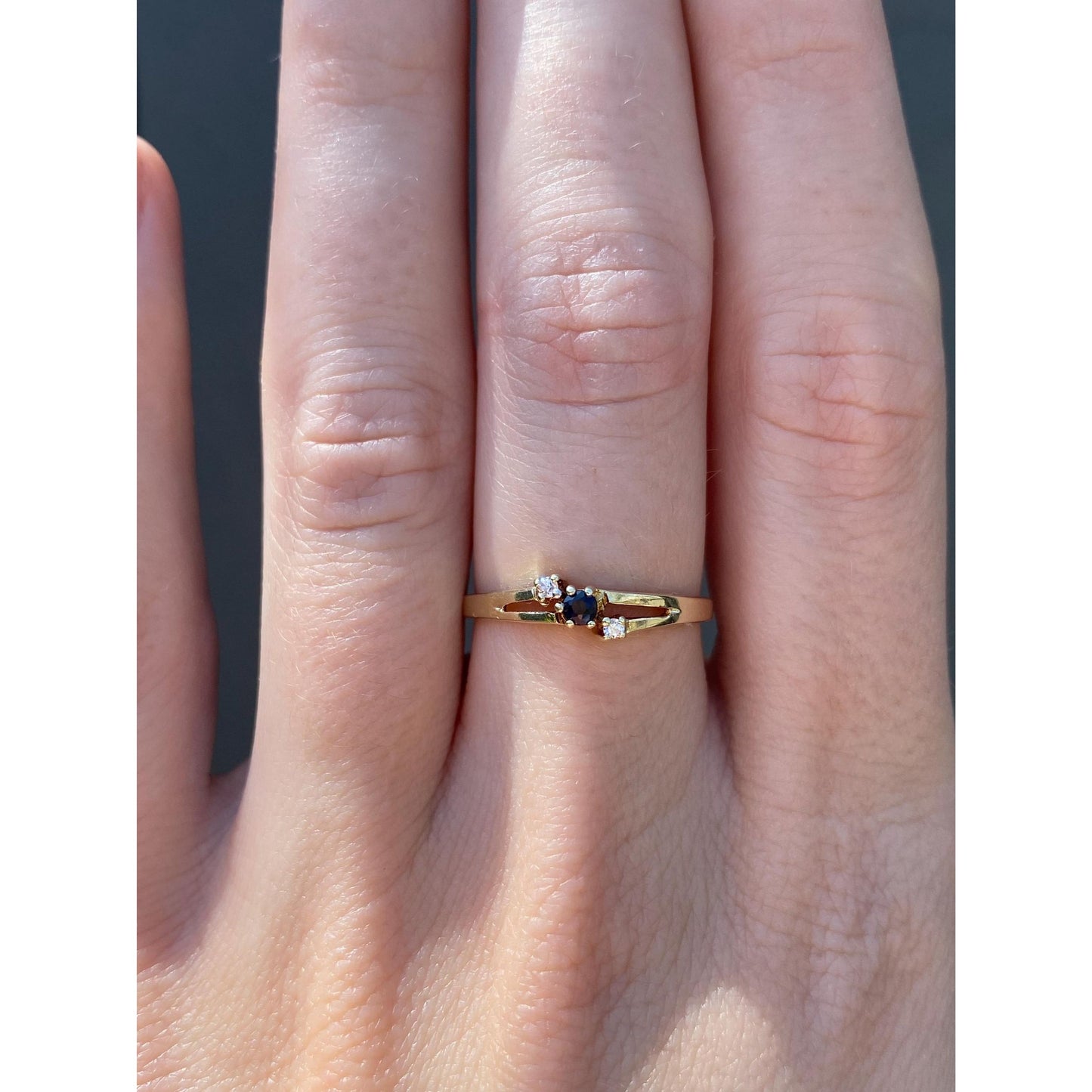 Vintage Solid 14k Yellow Gold Blue Spinel Cubic Zirconia Ring - Size 6