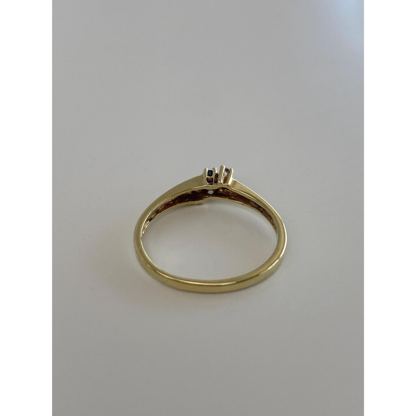 Vintage Solid 14k Yellow Gold Blue Spinel Cubic Zirconia Ring - Size 6