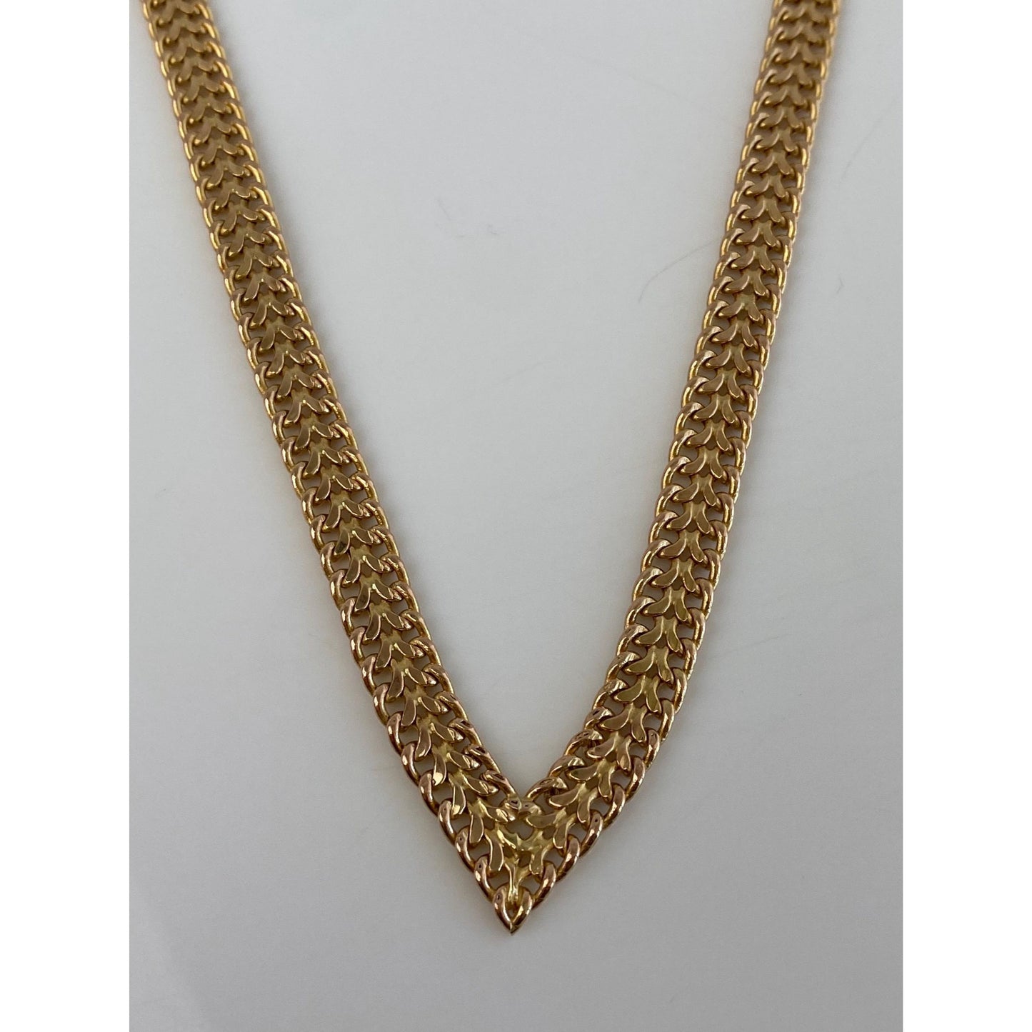 Vintage 10k Yellow Gold Woven Chevron Chain Necklace - 17 inches