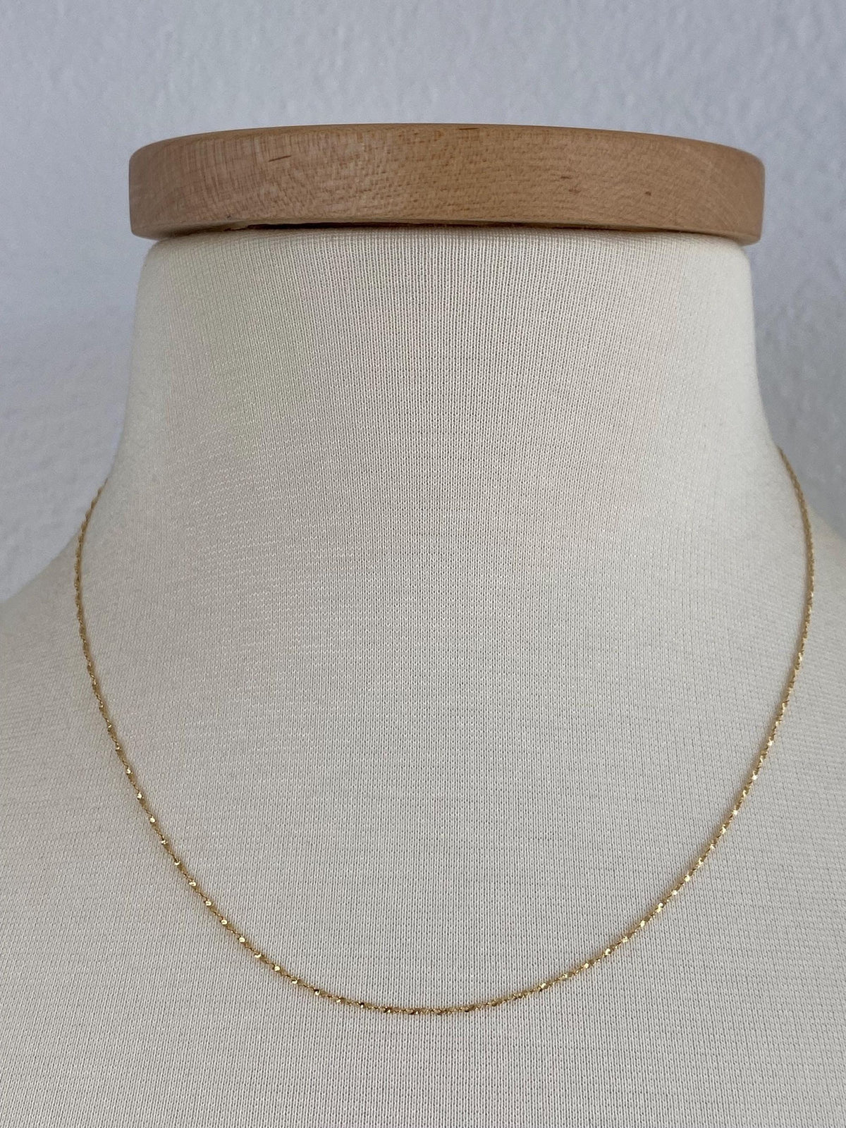 Vintage Solid 14k Yellow Gold Dainty Twisted Serpentine Chain Necklace - 18 inches