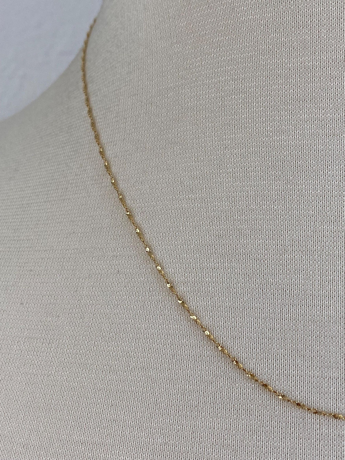 Vintage Solid 14k Yellow Gold Dainty Twisted Serpentine Chain Necklace - 18 inches