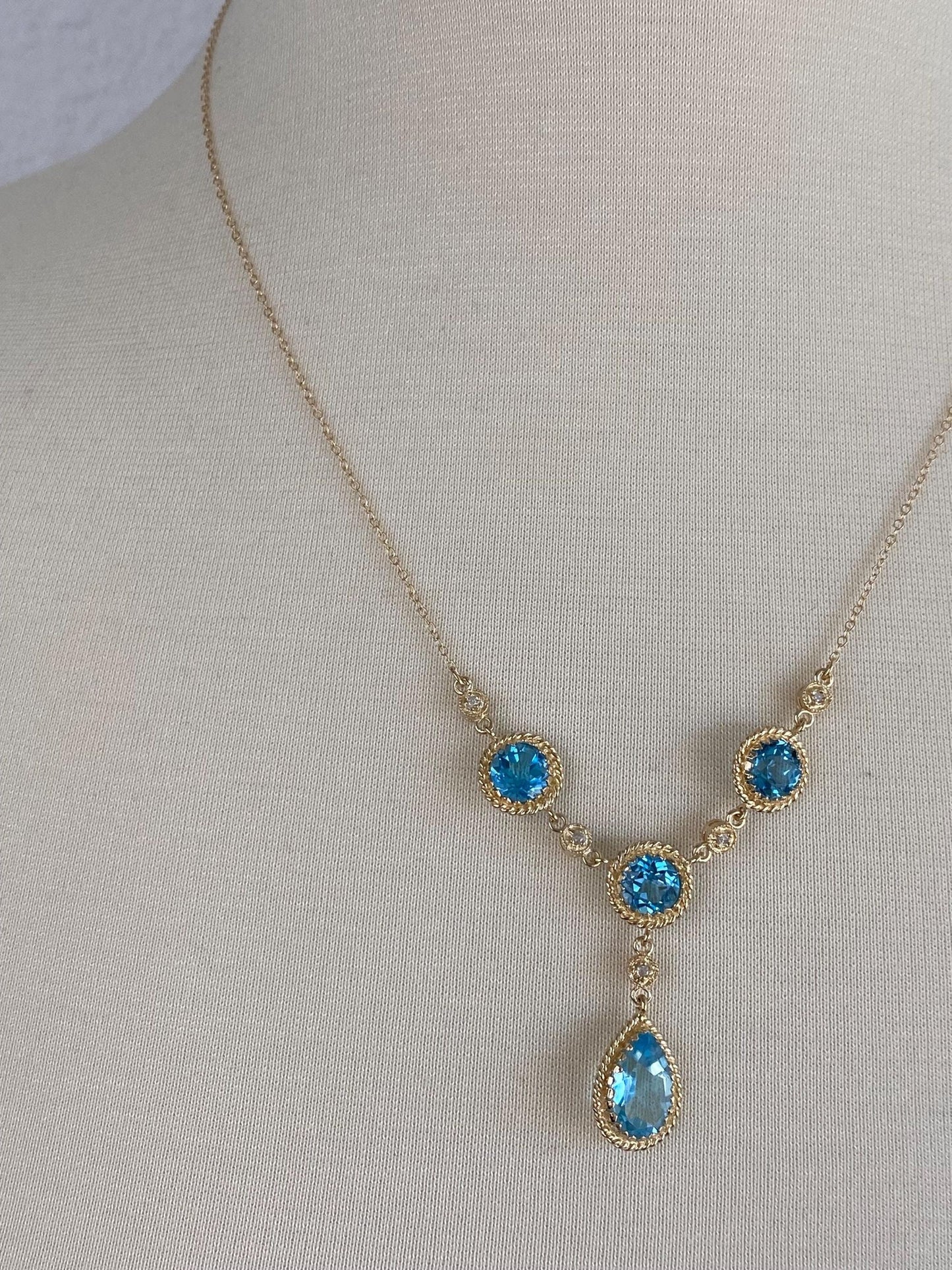 Vintage Solid 14k Yellow Gold Diamond Topaz Cable Chain Necklace - 20 inches