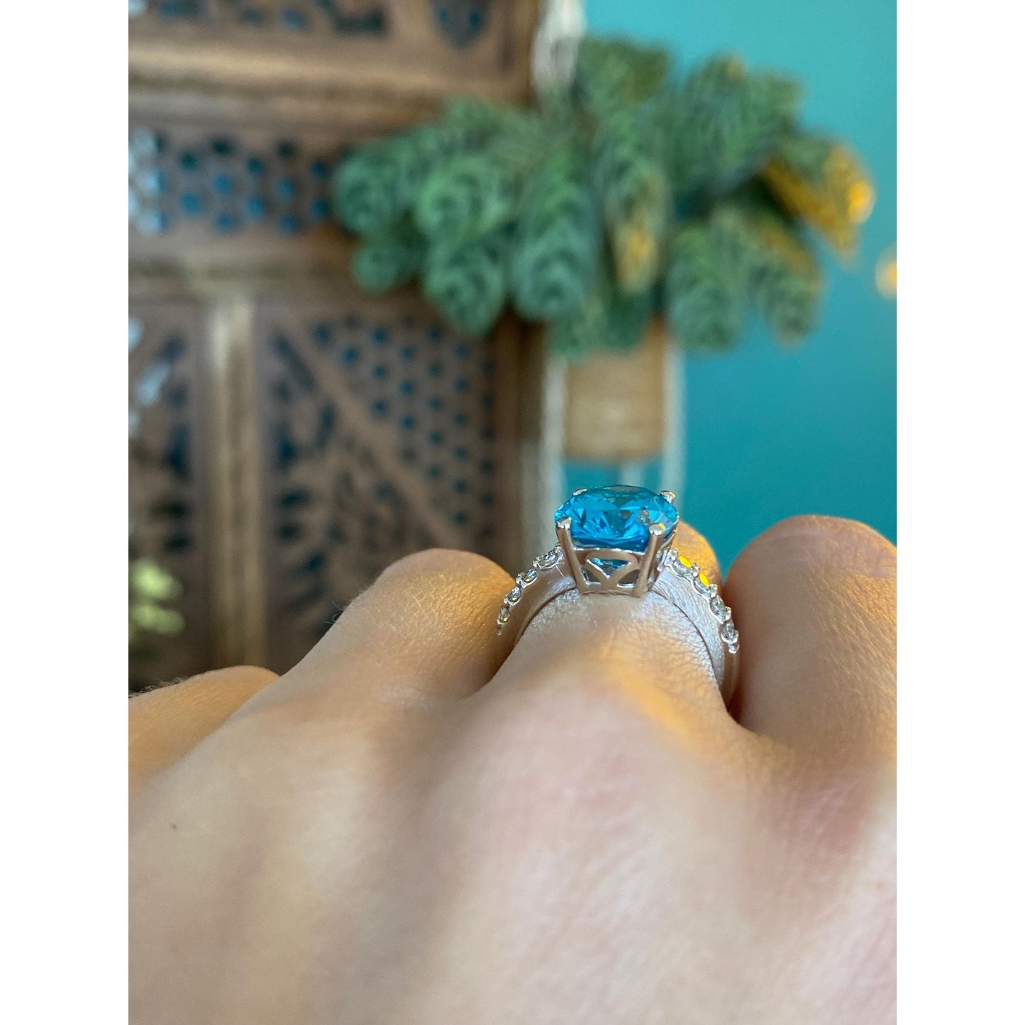 Solid 14k White Gold Diamond Clear &  Blue Cubic Zirconia Ring - Size 5.75