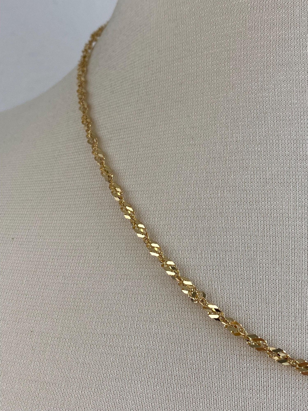 Vintage Solid 9k Yellow Gold Twist Chain Necklace - 19.25 inches