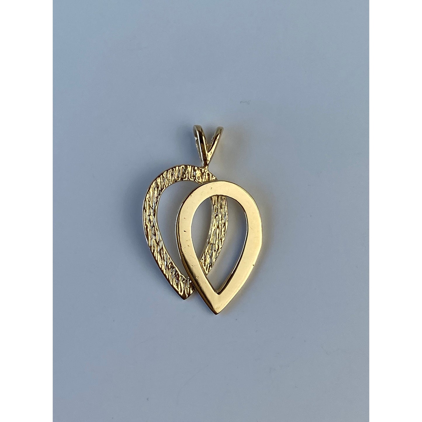Vintage Solid 14k Yellow Gold Textured Double Teardrop Charm