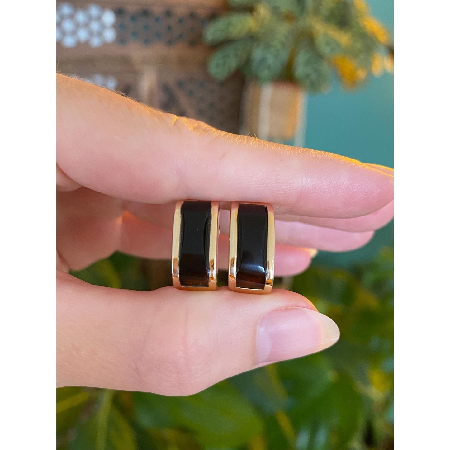 Vintage Solid 14k Yellow Gold Black Onyx Drop Earrings