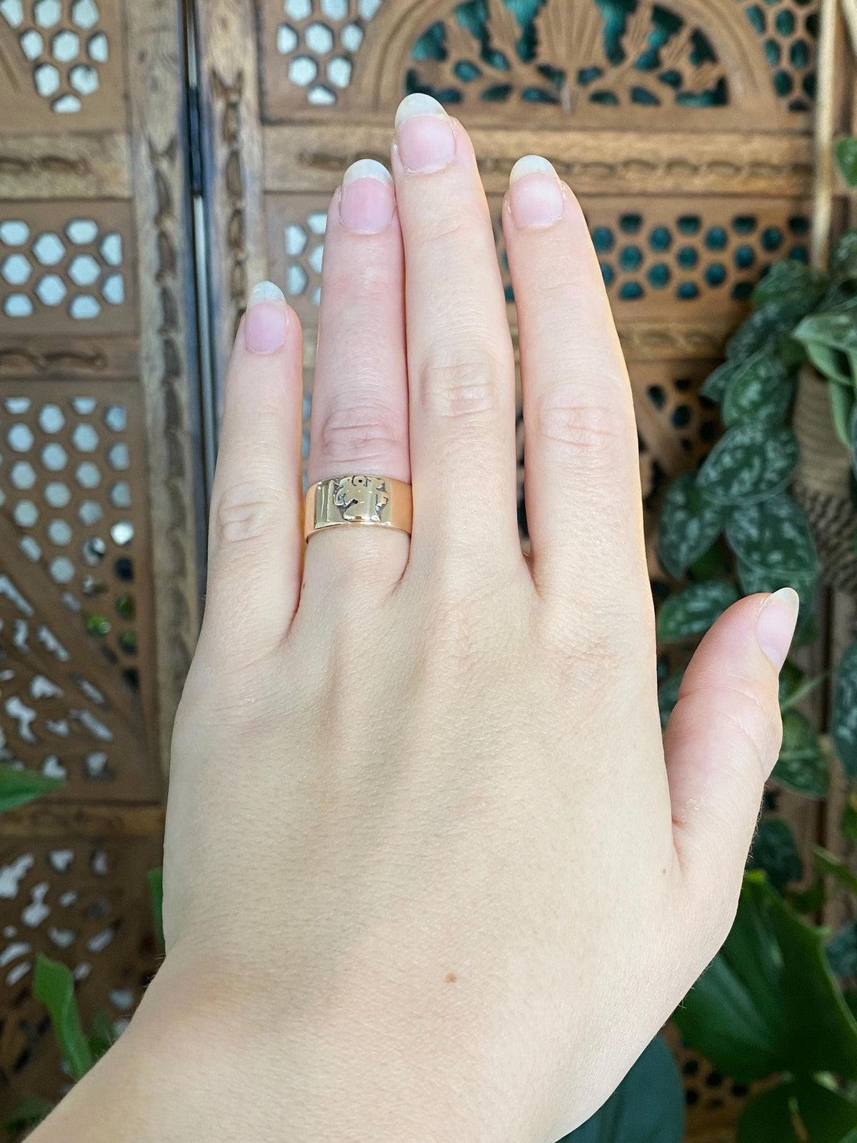 Vintage Solid 14k Rosey Gold Design Ring Band - Size 6