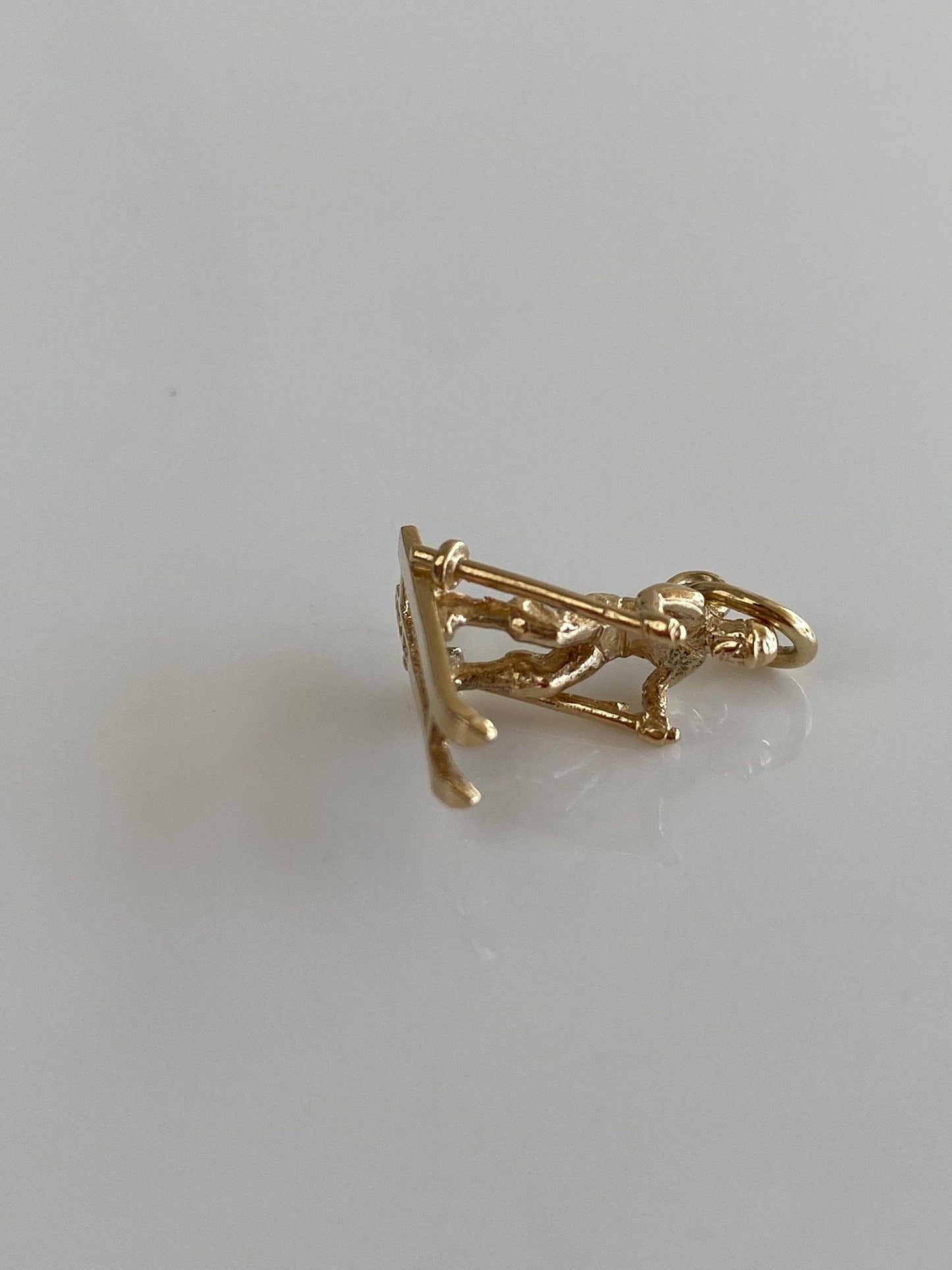 Vintage Solid 10k Yellow Gold Skier Charm