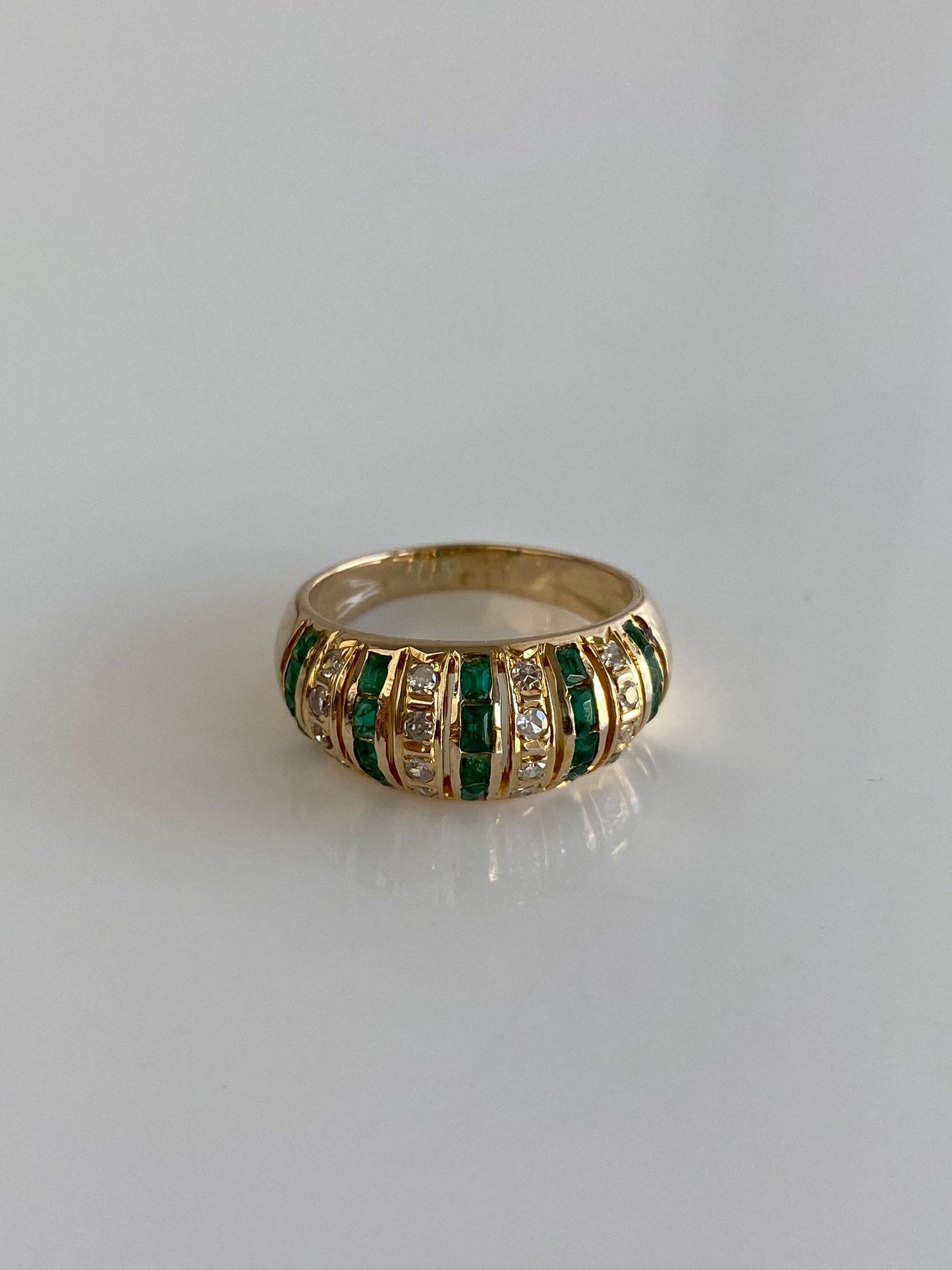Vintage Solid 10k Yellow Gold Diamond Emerald Ring Band - Size 6.5