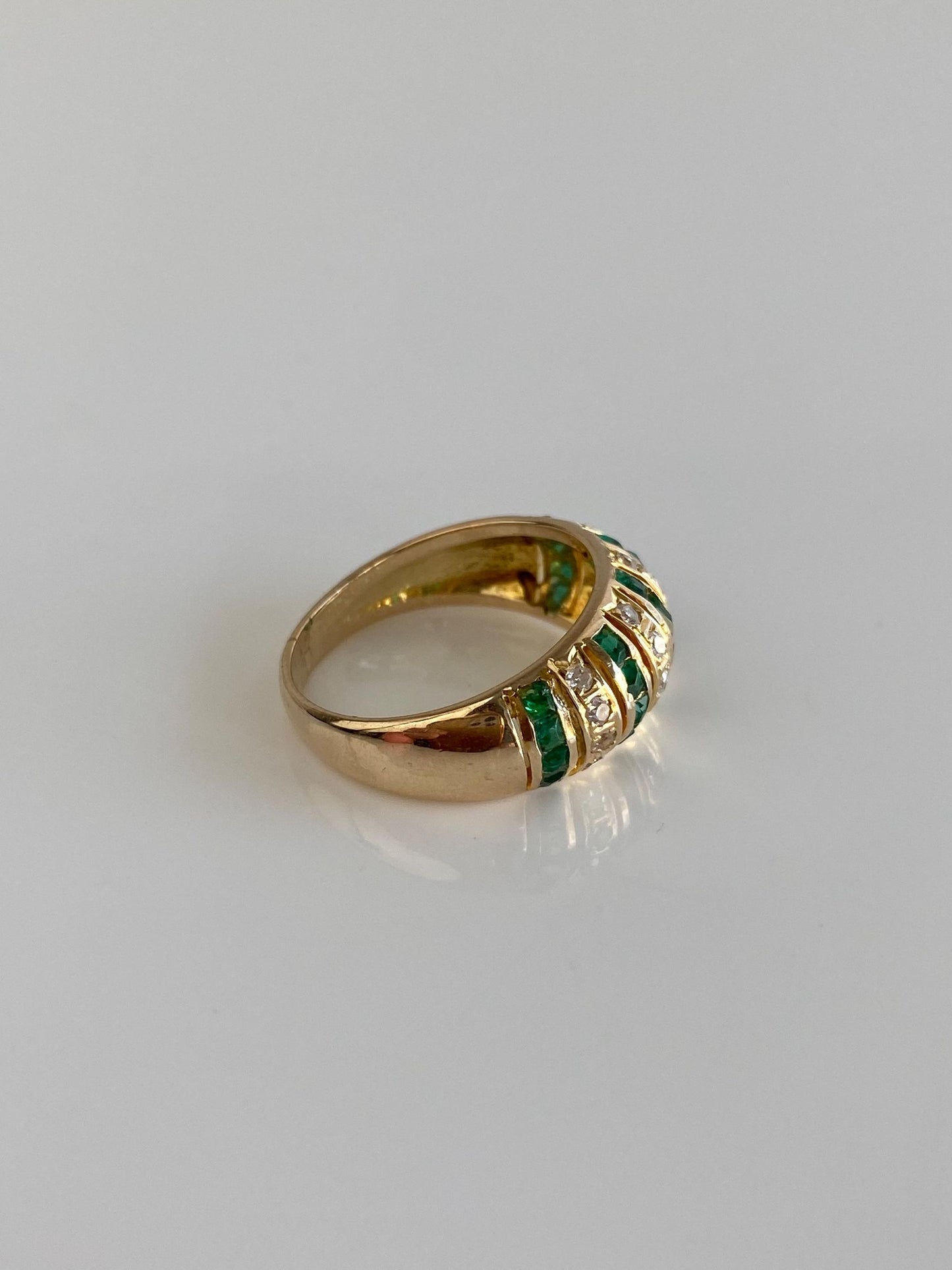 Vintage Solid 10k Yellow Gold Diamond Emerald Ring Band - Size 6.5