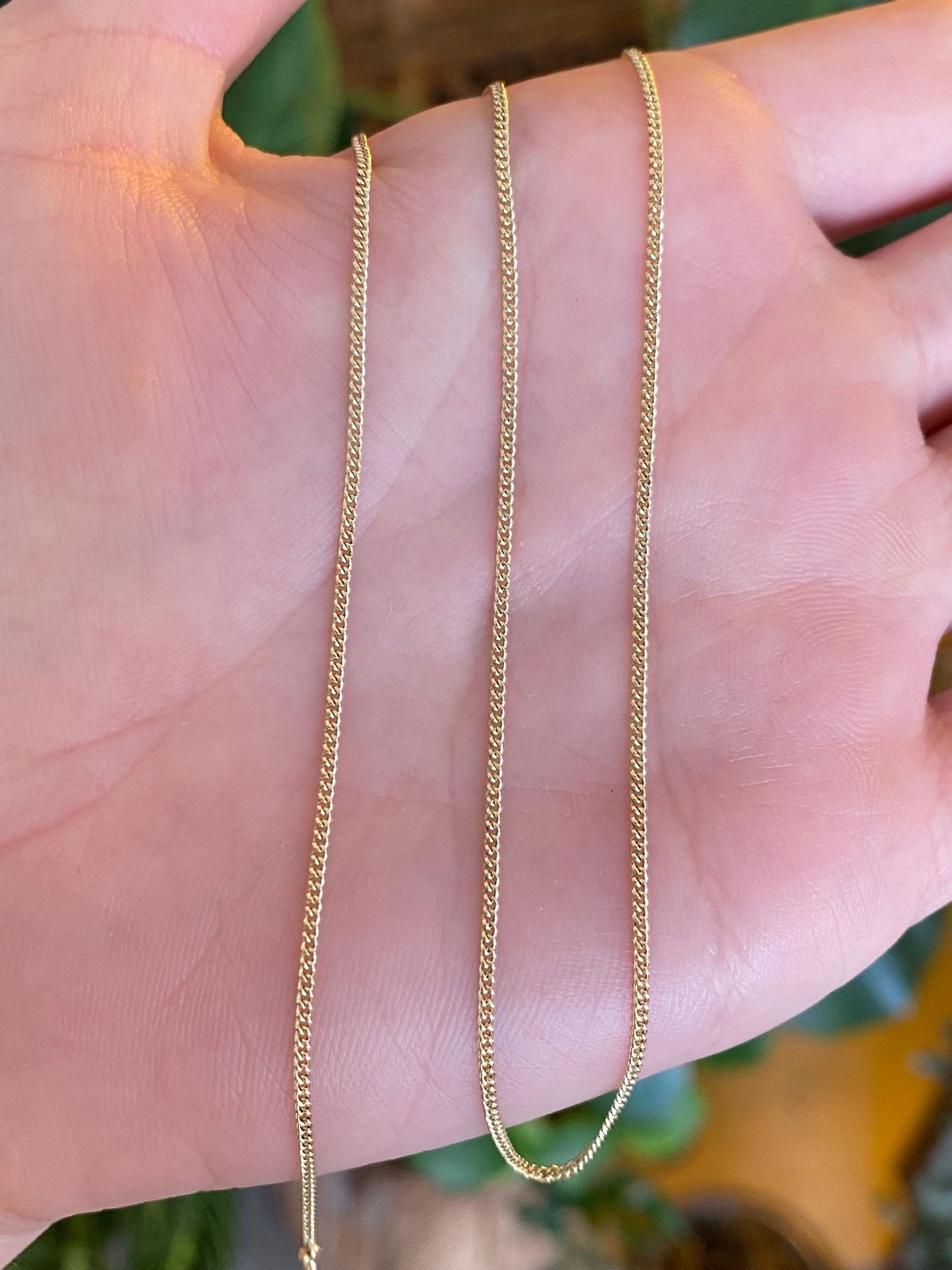 Vintage Solid 14k Yellow Gold Dainty Tight Curb Chain Necklace - 16.5 inches