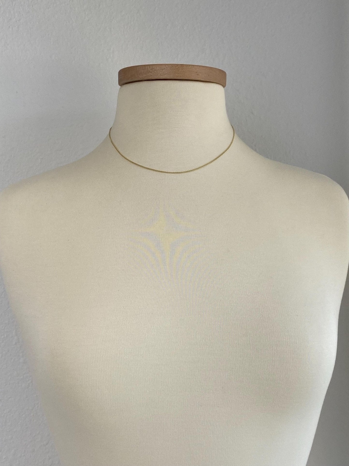 Vintage Solid 14k Yellow Gold Dainty Tight Curb Chain Necklace - 16.5 inches