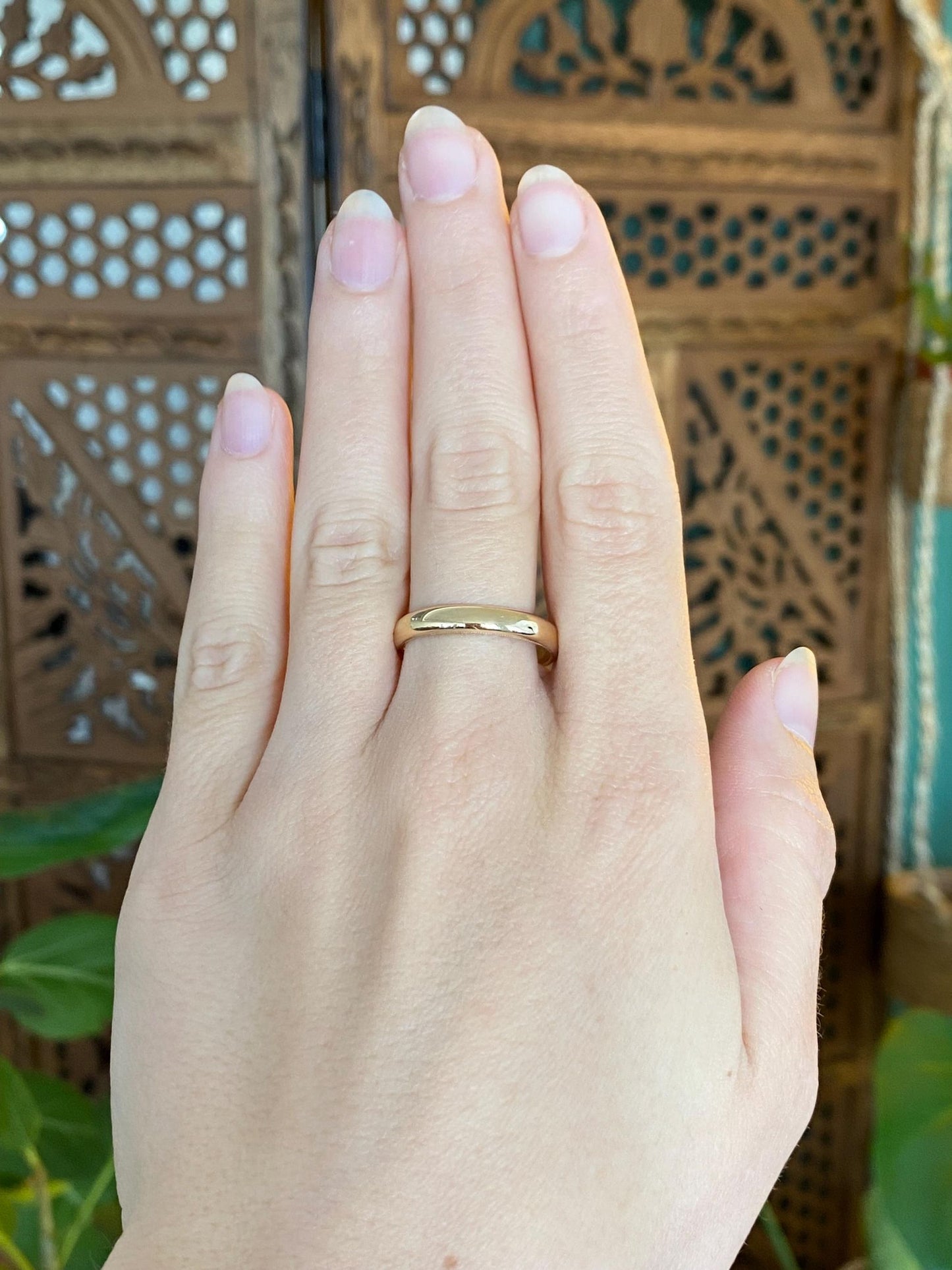 Vintage Solid 14k Yellow Gold Ring Band - Size 9.5